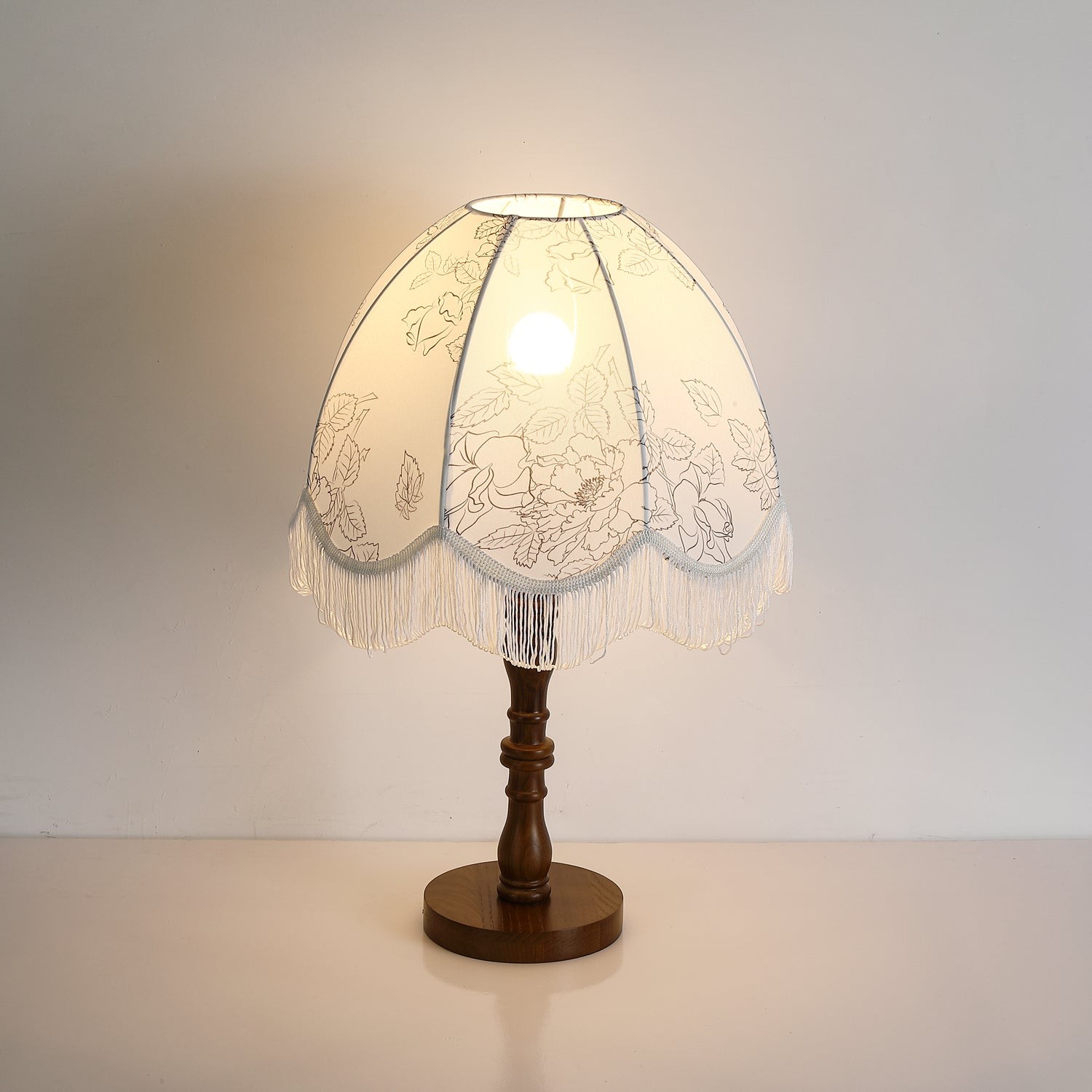 Luxury Printed Tassel Table Lamp M425