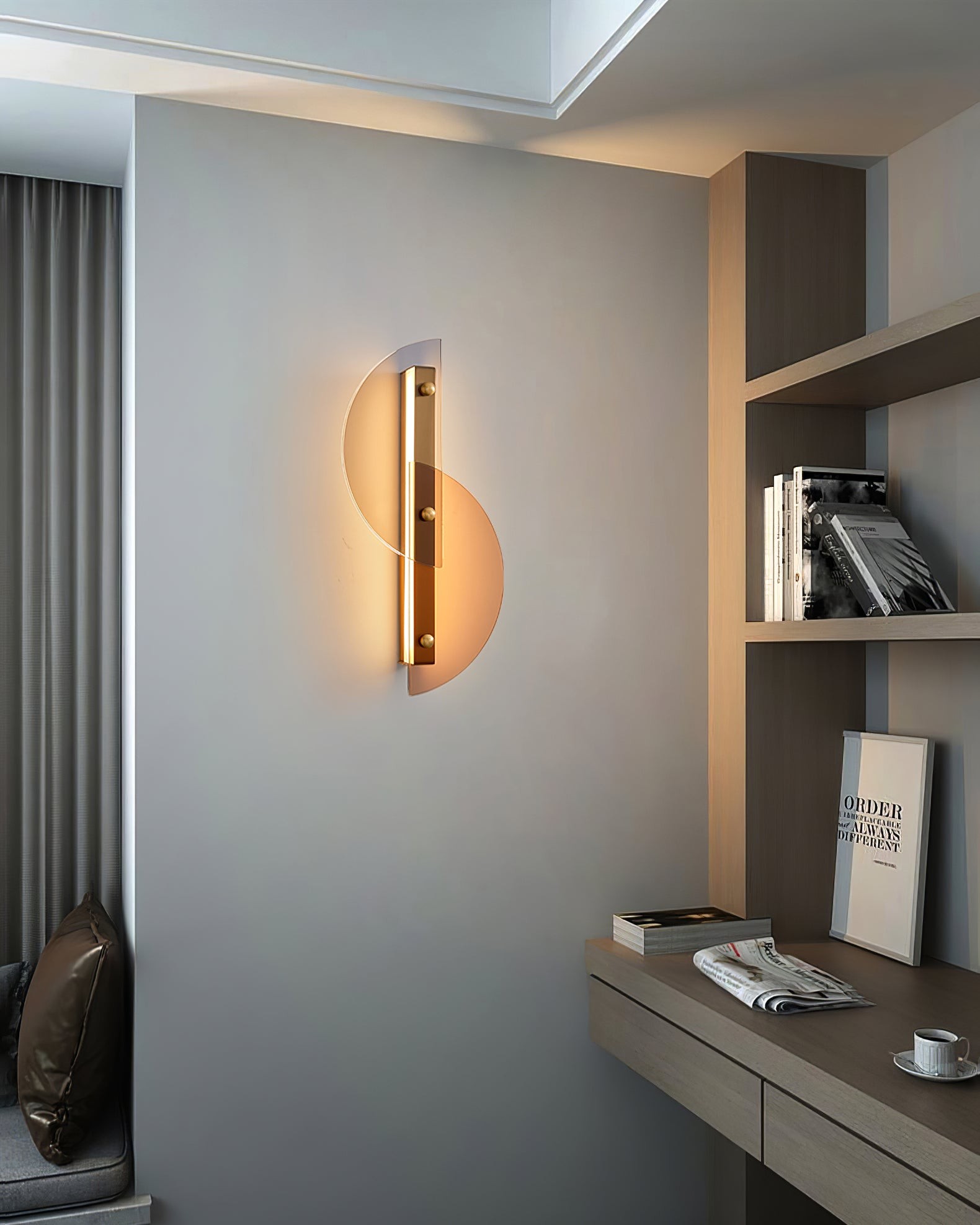 Simple Fan-Shaped Glass Arc Wall Lamp M21