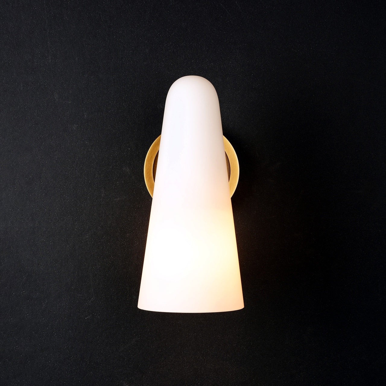 Nordic Simple Light Luxury Brass Wall Lamp M31