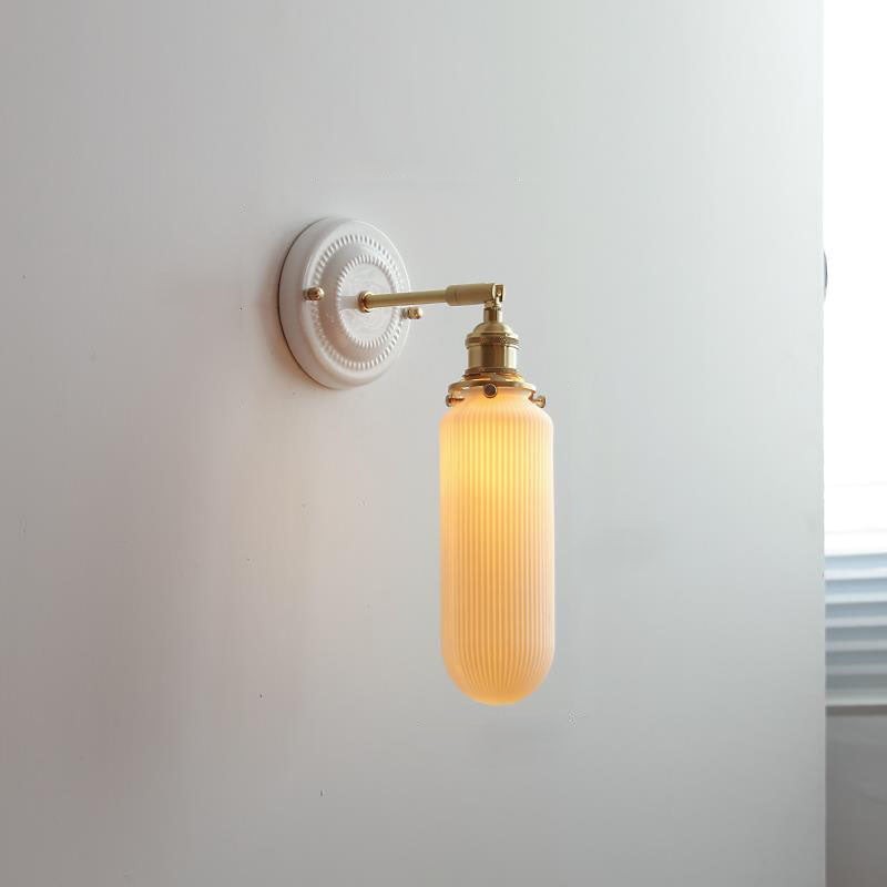 Vintage Ceramic & Brass Wall Sconce – Elegant Lighting for Bedrooms & Hallways T265