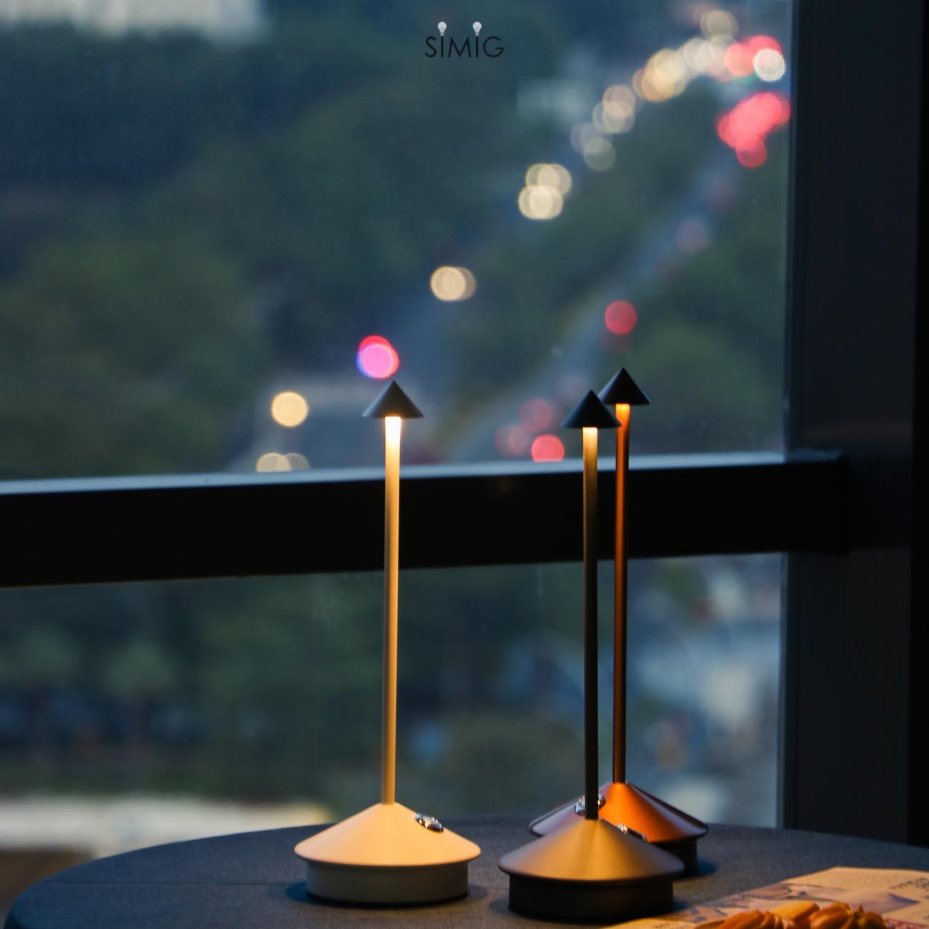 Glimma Rechargeable LED Table Lamp - Modern Portable Lamp for Living Room