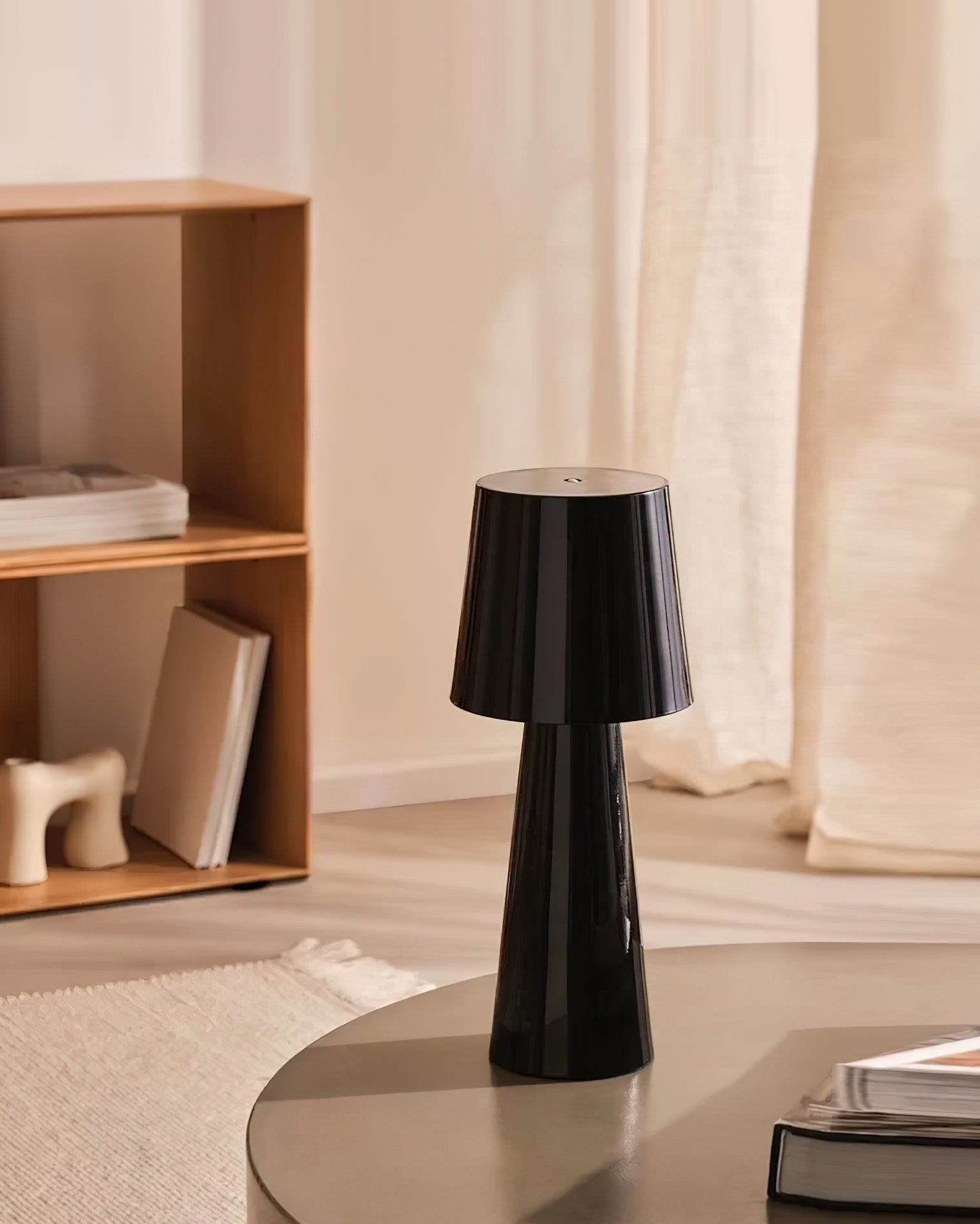Modern Conical Metal Table Lamp M210