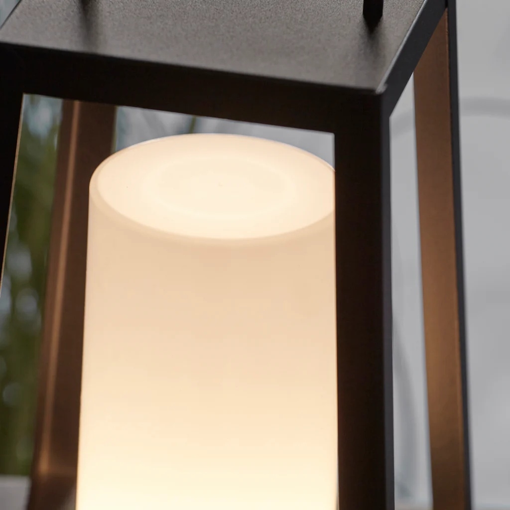 Ambulux Outdoor Portable Lamp - Compact Lantern Aesthetic for Camping or Dining T992