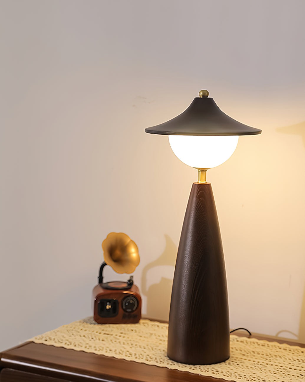 French Retro LED Bedside Table Lamp for Bedroom M225
