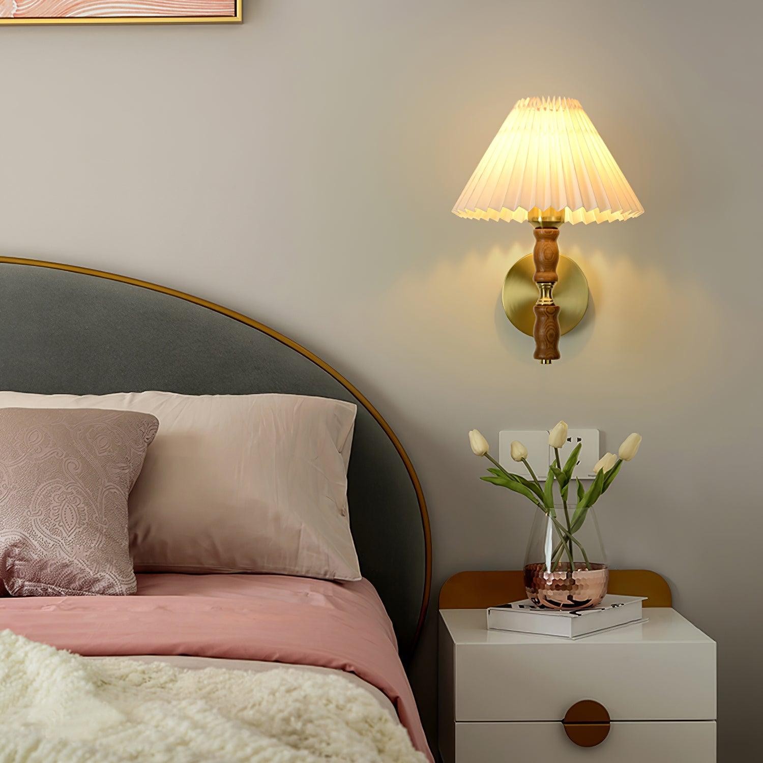 Japanese Retro Walnut Atmosphere Wall Light For Bedroom M330
