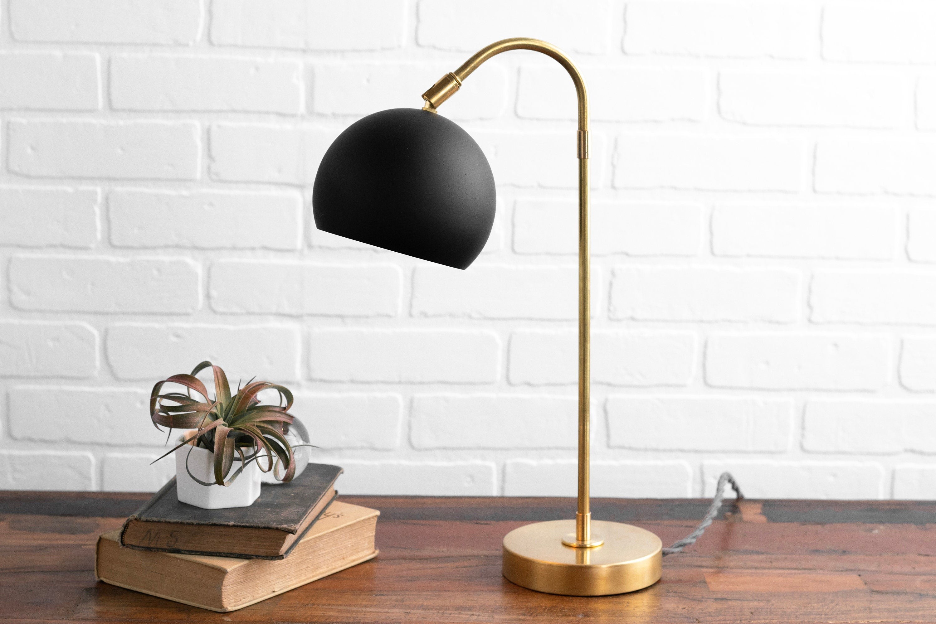 Ornato Luxe Modern Accent Table Lamp - Stylish Home Light T314