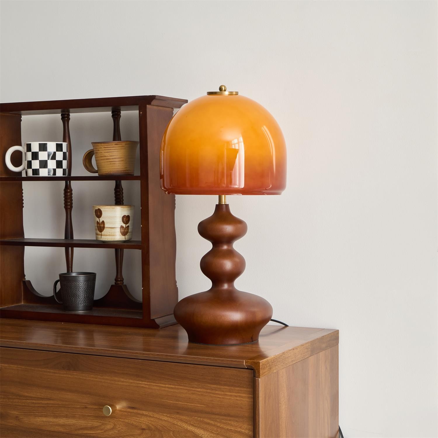 Vintage Amber Glass Lampshade Wooden Base Table Lamp P077