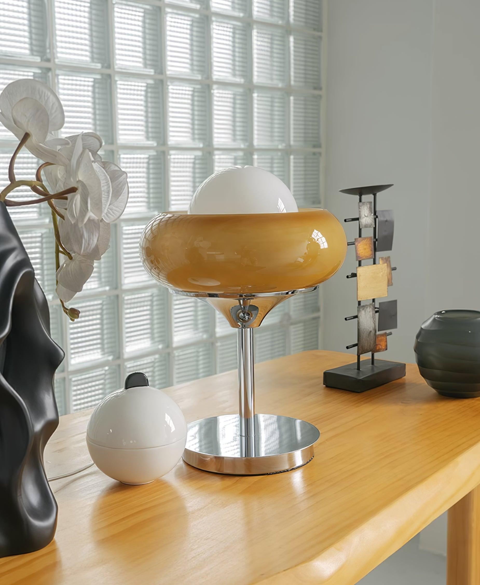 Vintage Cream Table Lamp for Bedroom M54