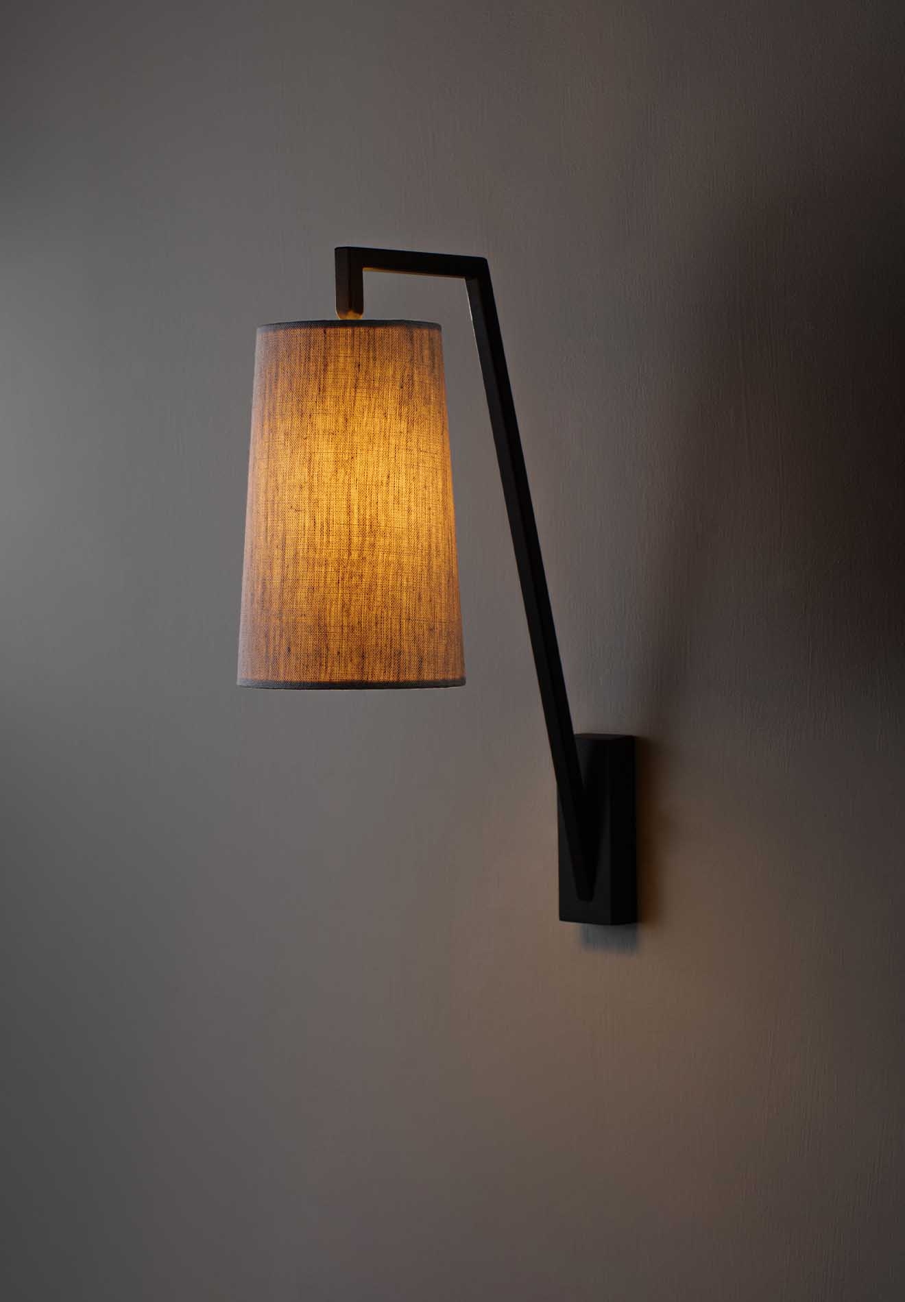 Monty Wall Lamp T1824