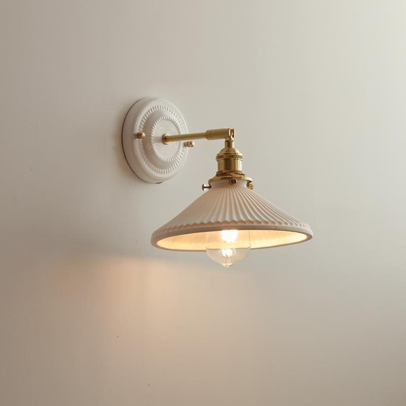 Vintage Ceramic & Brass Wall Sconce – Elegant Lighting for Bedrooms & Hallways T265