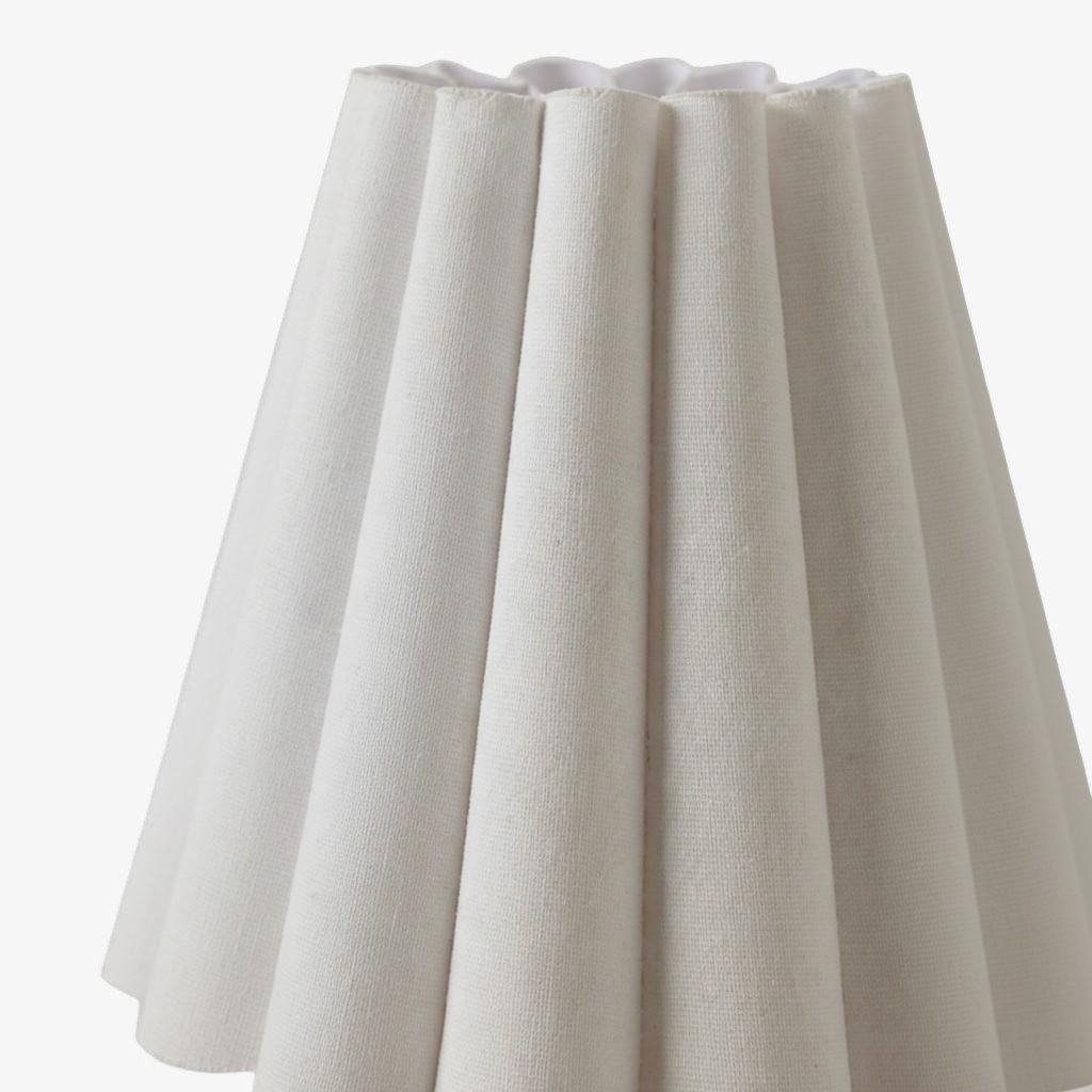Ruffmeto Modern Pleated Wall Lamp - Elegant Accent Light for Hallways T474