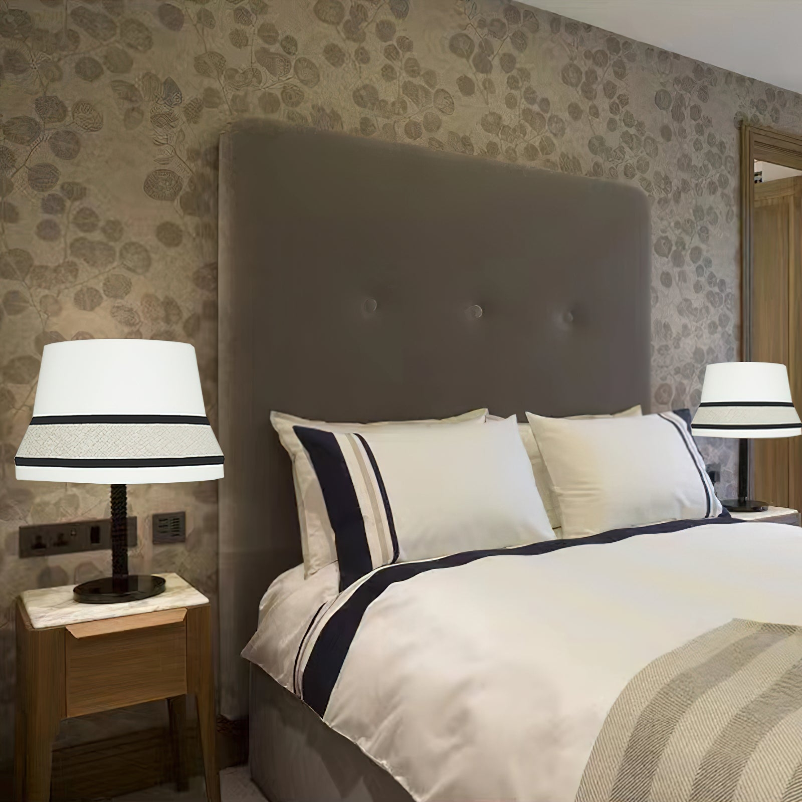 Audrey Contardi Table Lamp T1684