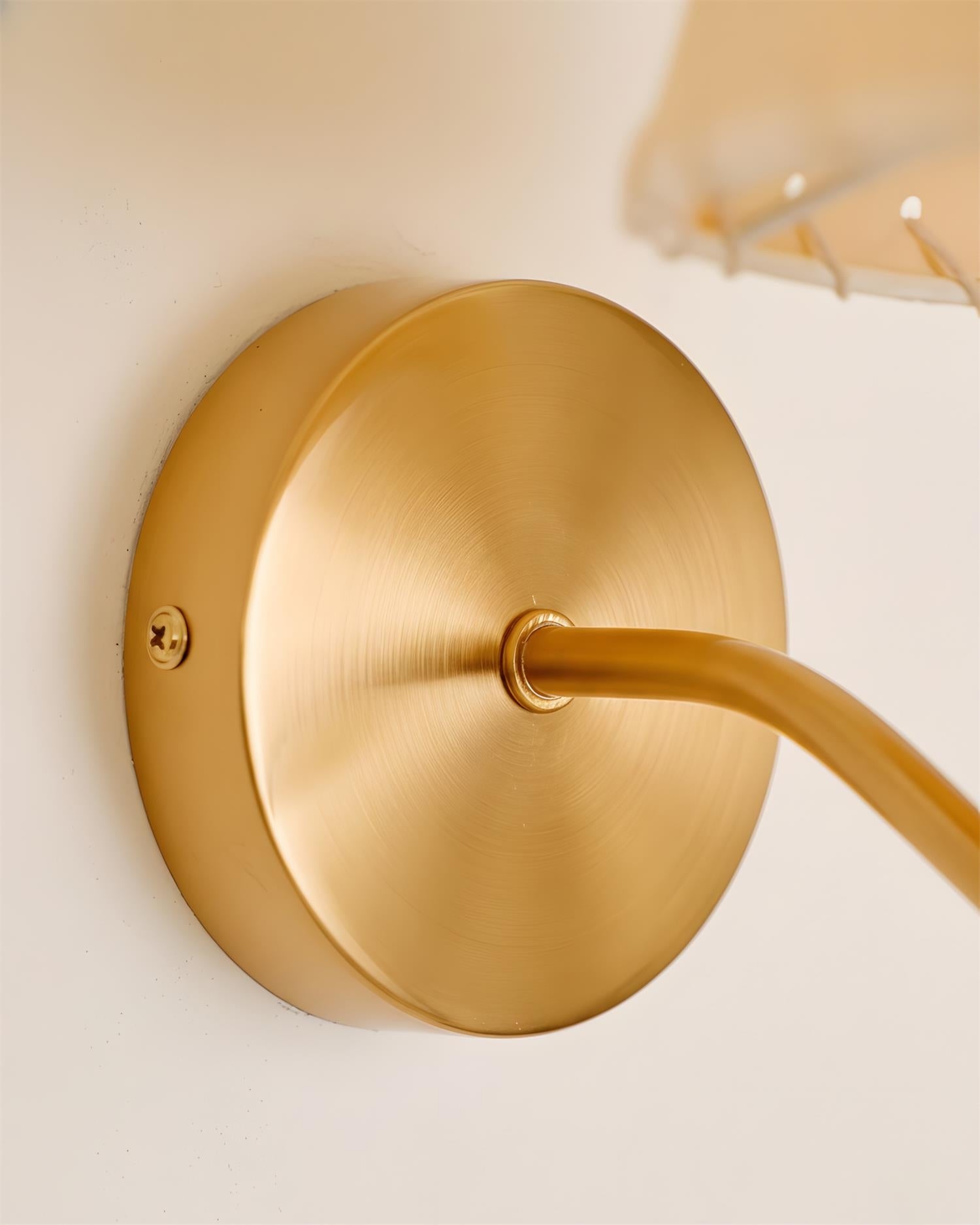 Gentle Bend Wall Lamp T1557