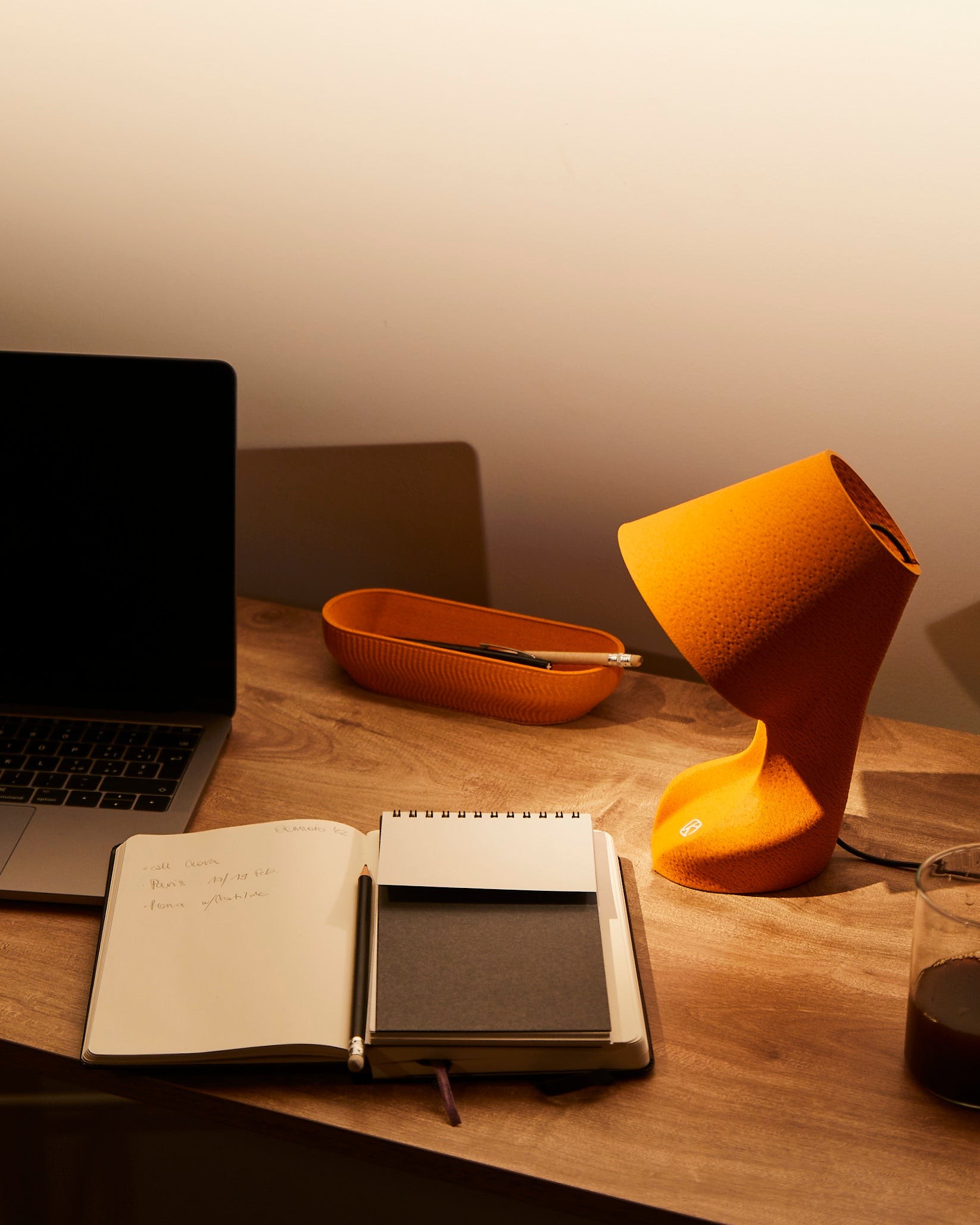 Creative Design Irregularly Multicolor Table Lamp G46