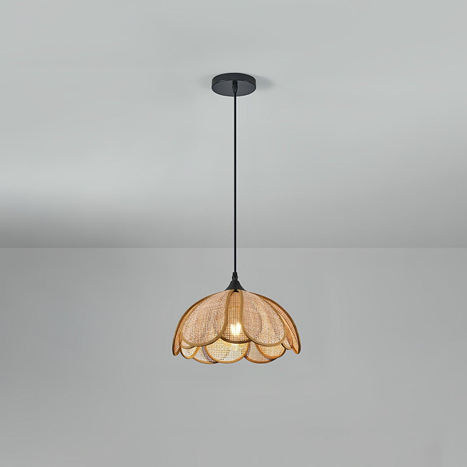 Bloom Rattan Pendant Lamp T1582