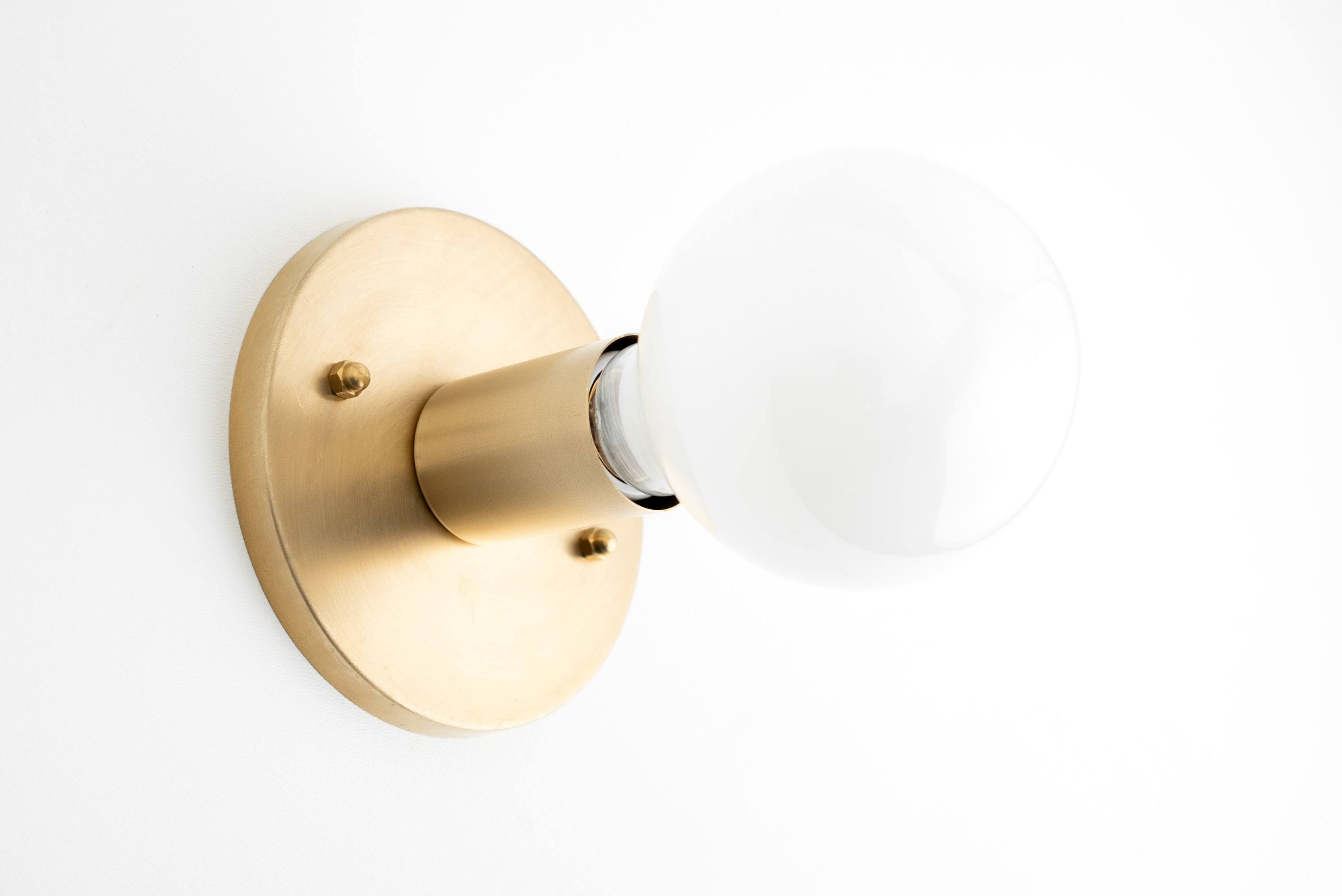 Glorica Glass Minimalist Wall Sconce - Versatile Modern Light For Any Room T333