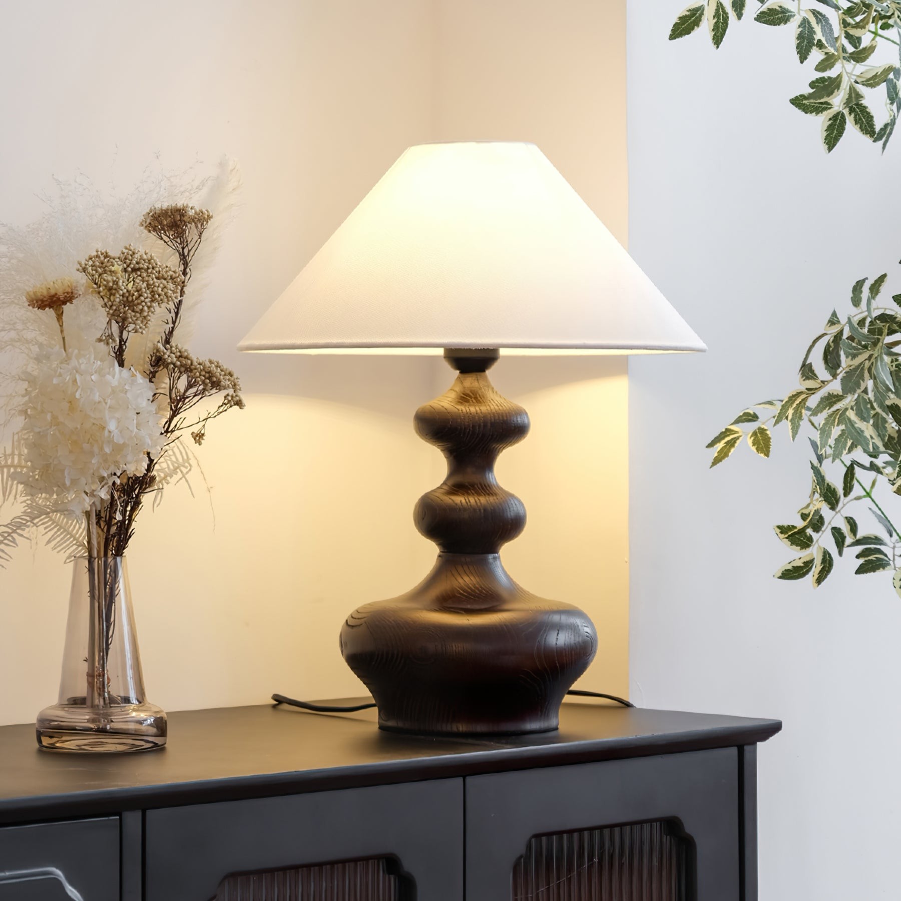 Nordic Retro Solid Wood Table Lamp M61