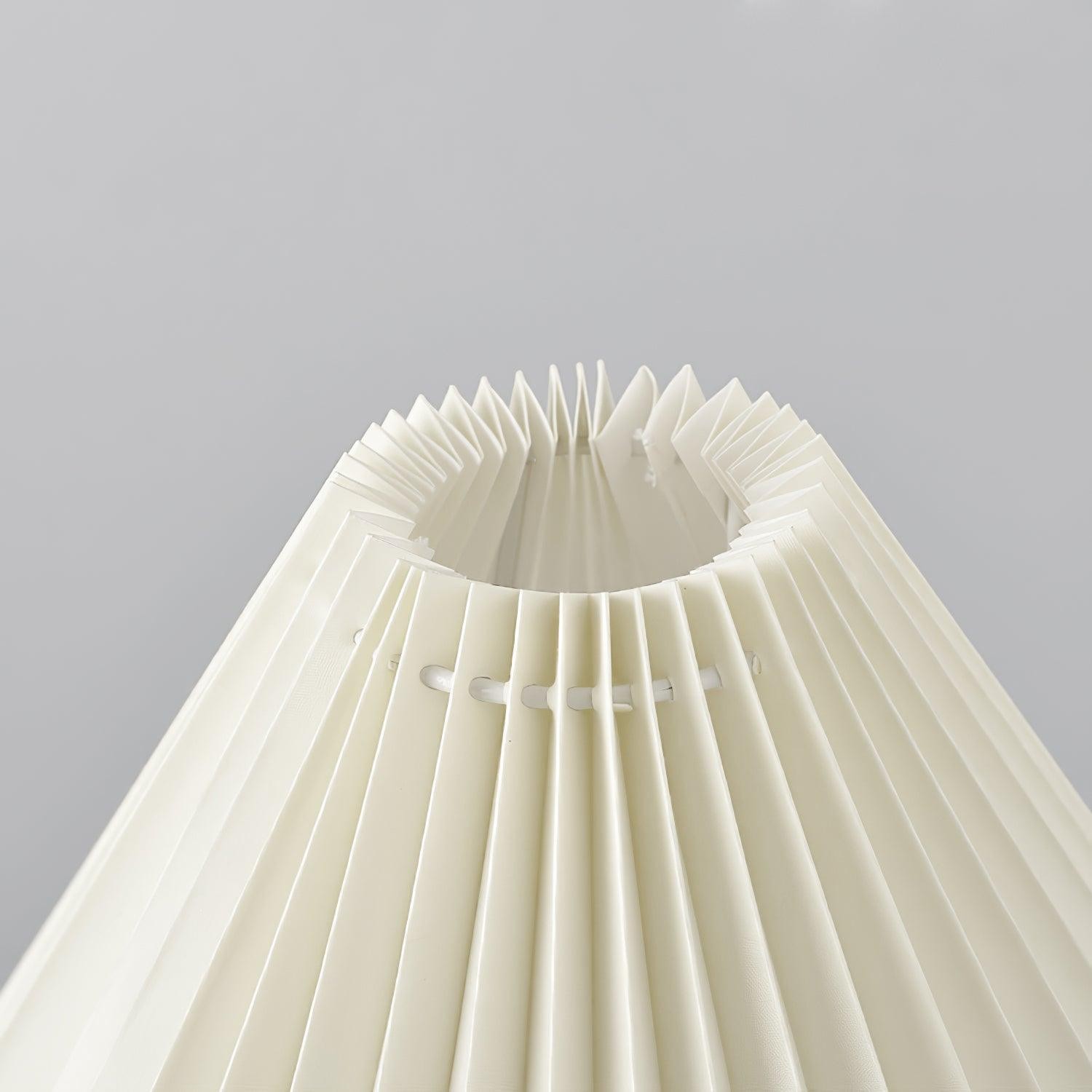 Arched Pleated Table Lamp M391