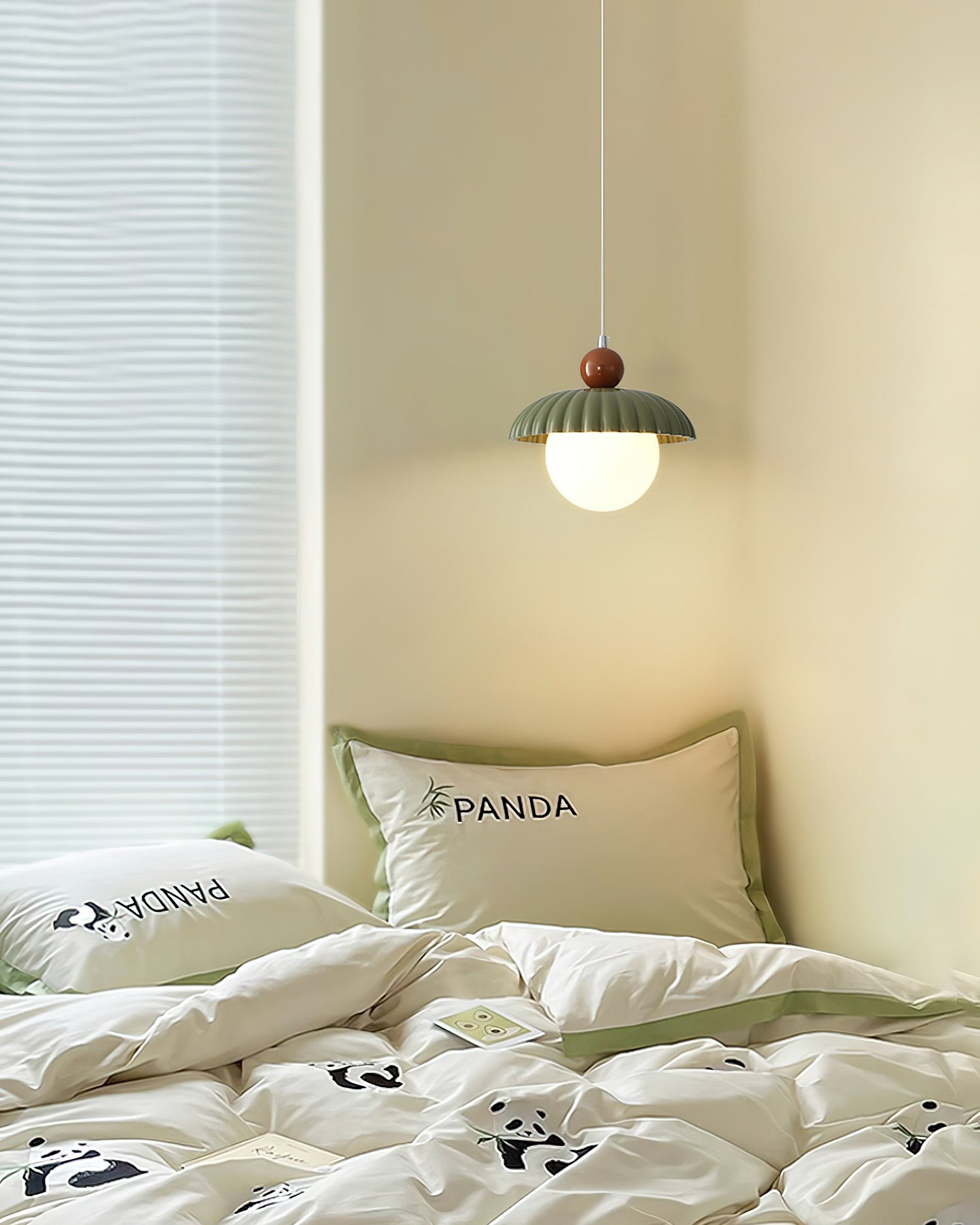 Creative Spherical Straw Hat Vertical Line Pendant Lamp M191