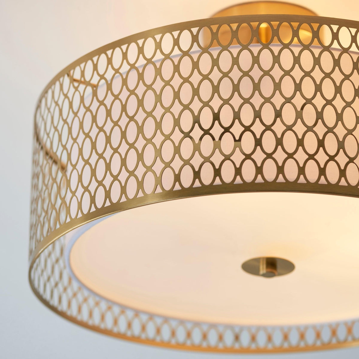 Liorin Geometric Mesh 3‑Light Flush Ceiling Light - Mesh Metal Frosted Glass Lamp for Living Room or Hallway T865