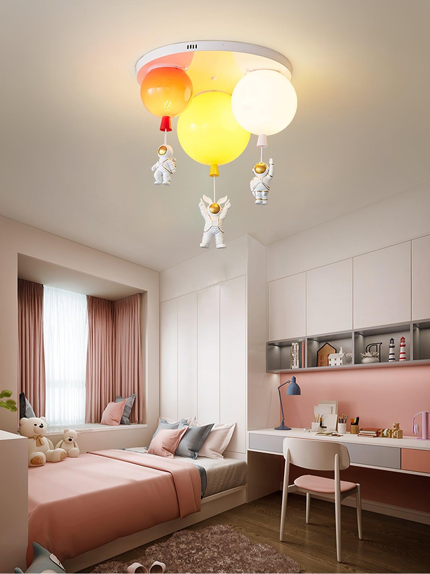 Astronaut Glossy Balloon Ceiling Lamp M390