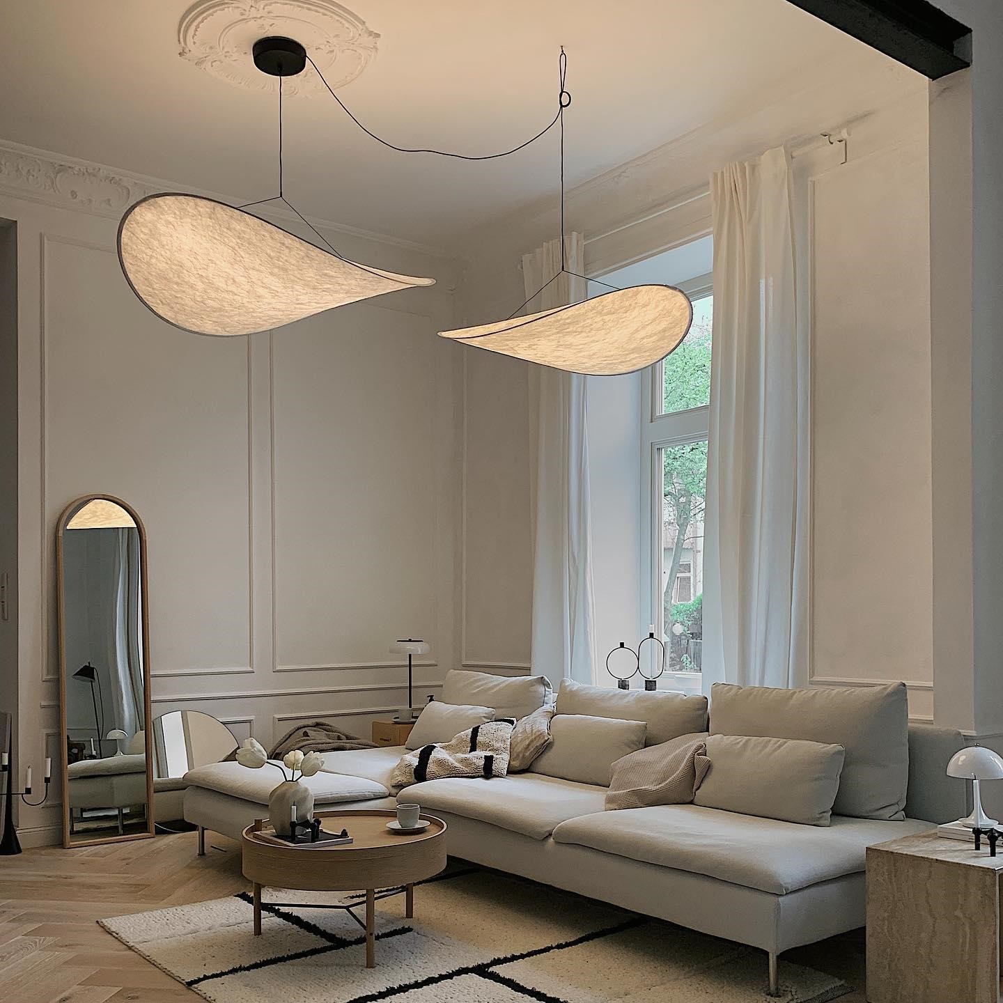 Tense Pendant Lamp - Contemporary Silk Design for Dining Area S51