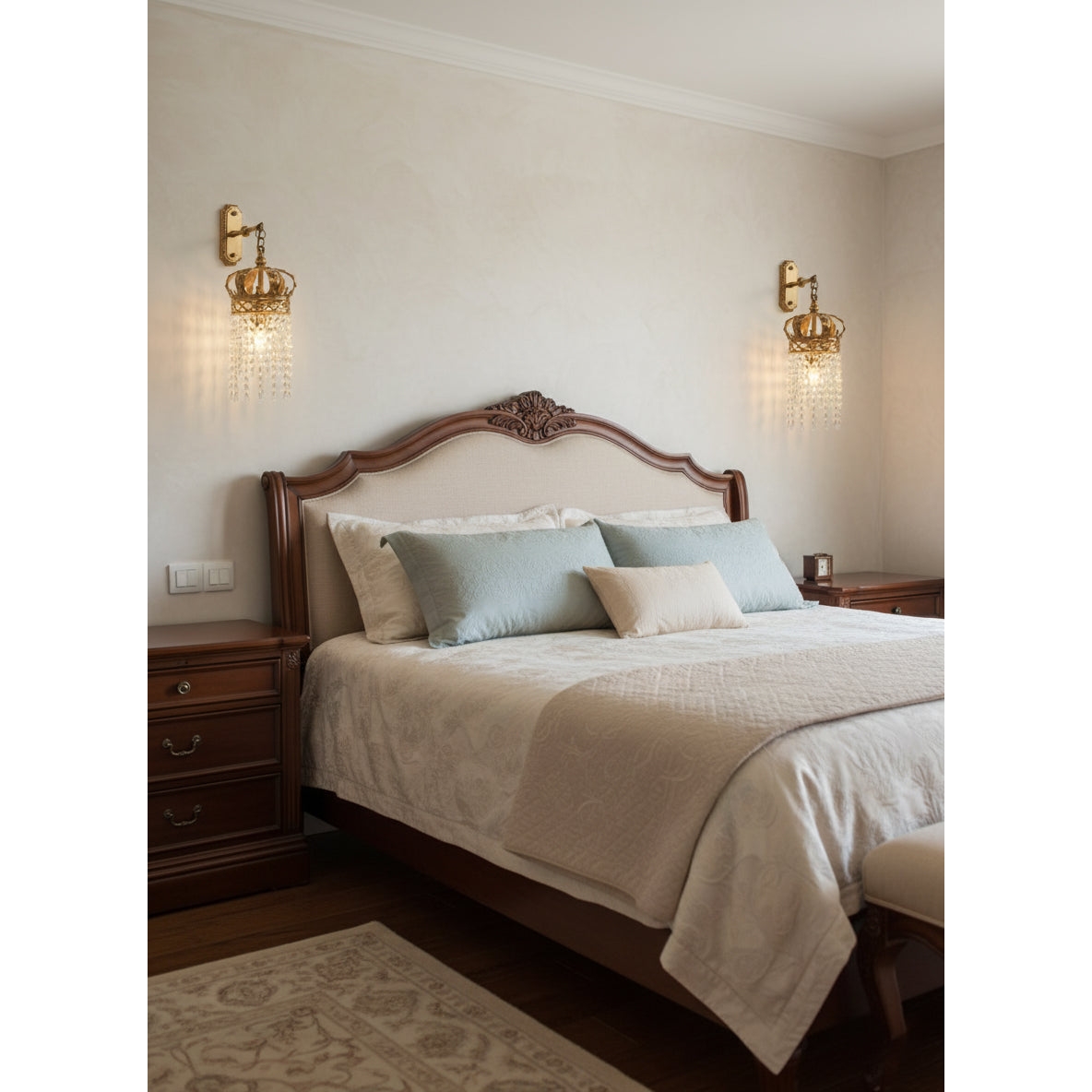 Timon Brass Crown Wall Lamp T1969