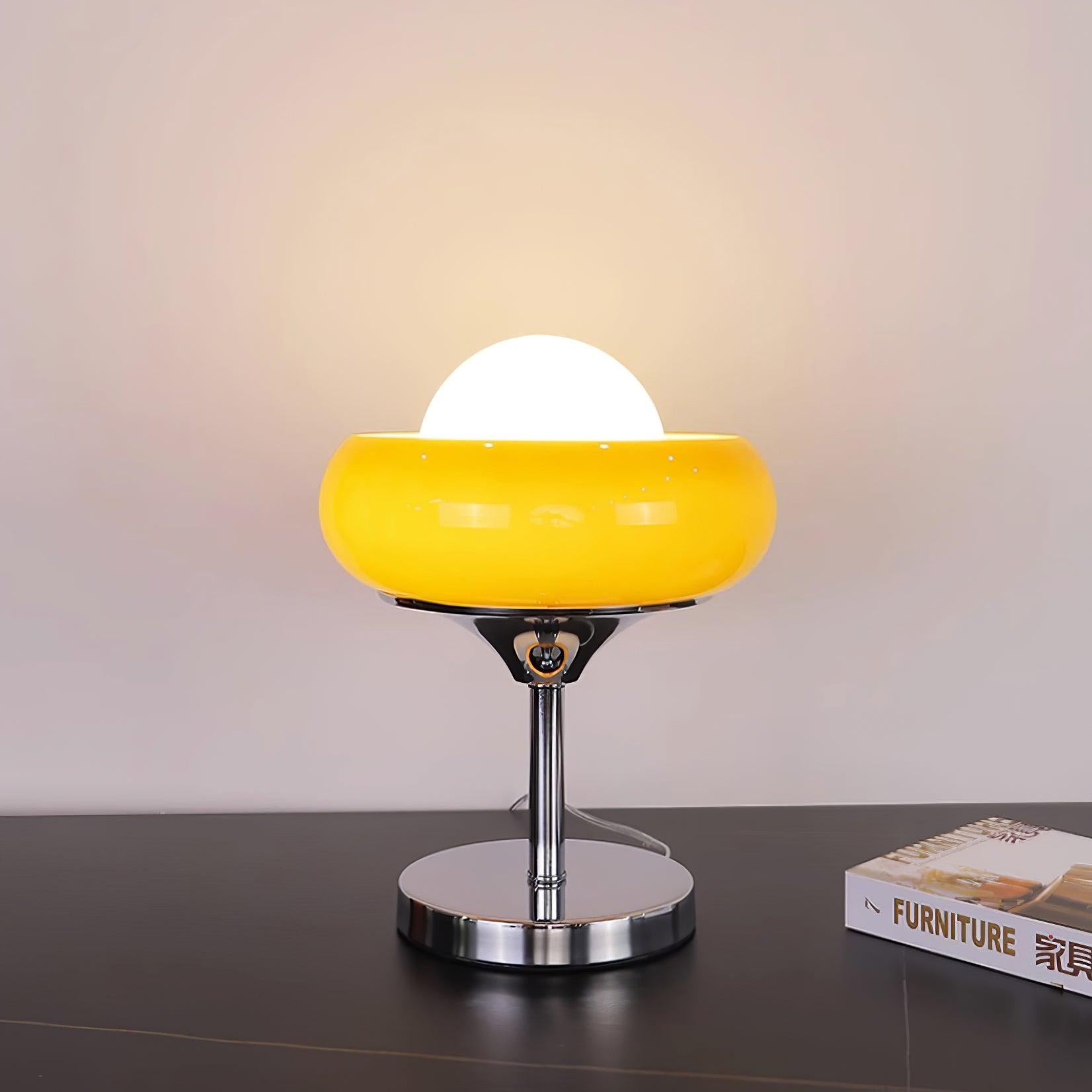 Vintage Cream Table Lamp for Bedroom M54