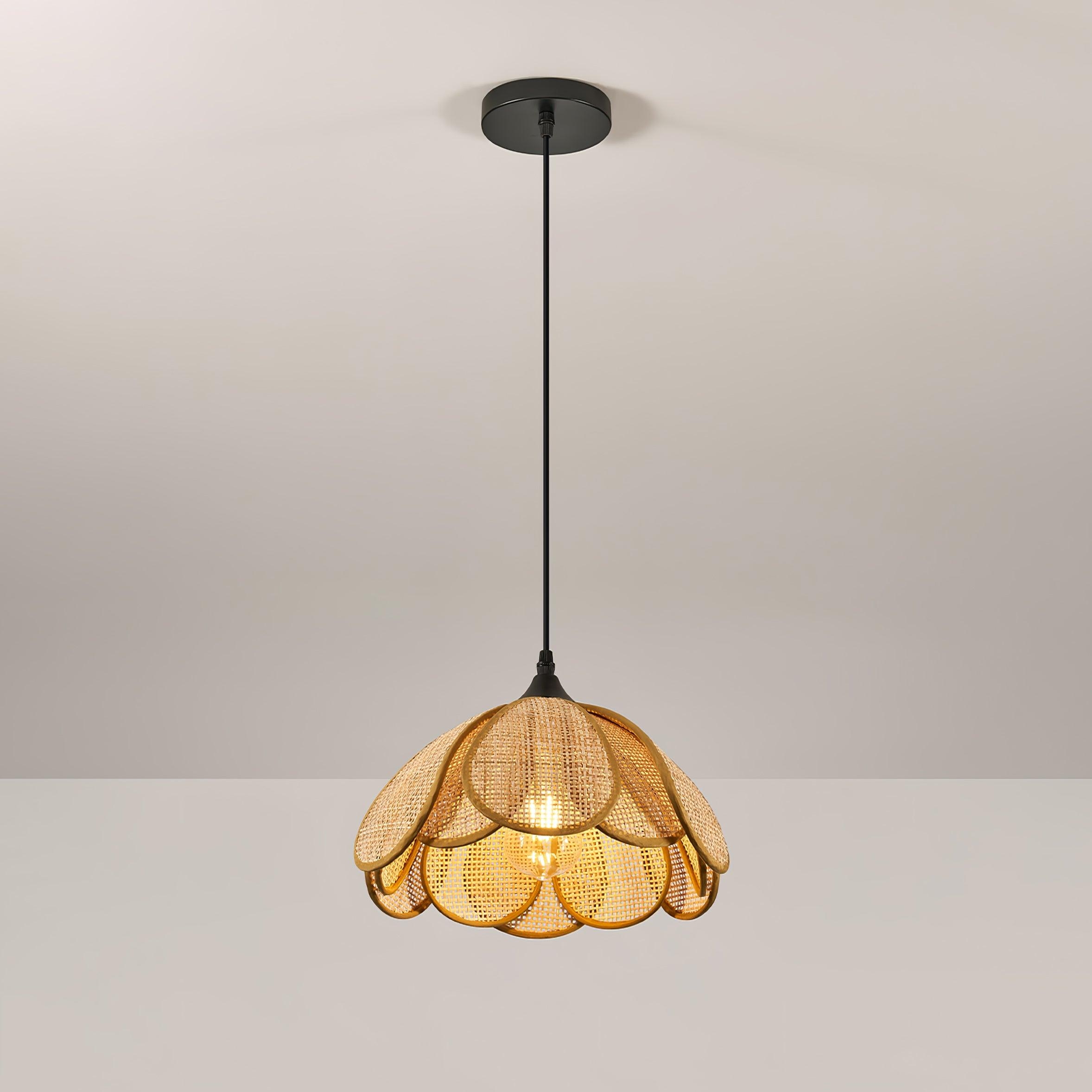 Bloom Rattan Pendant Lamp T1582
