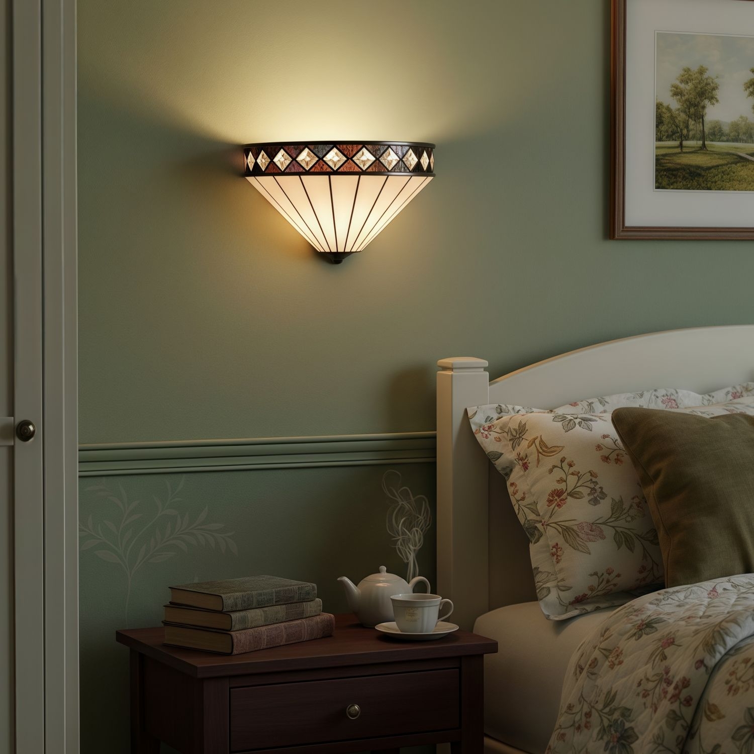 TF Fargo Diamond Motif Wall Light – Decorative Home Lighting T636