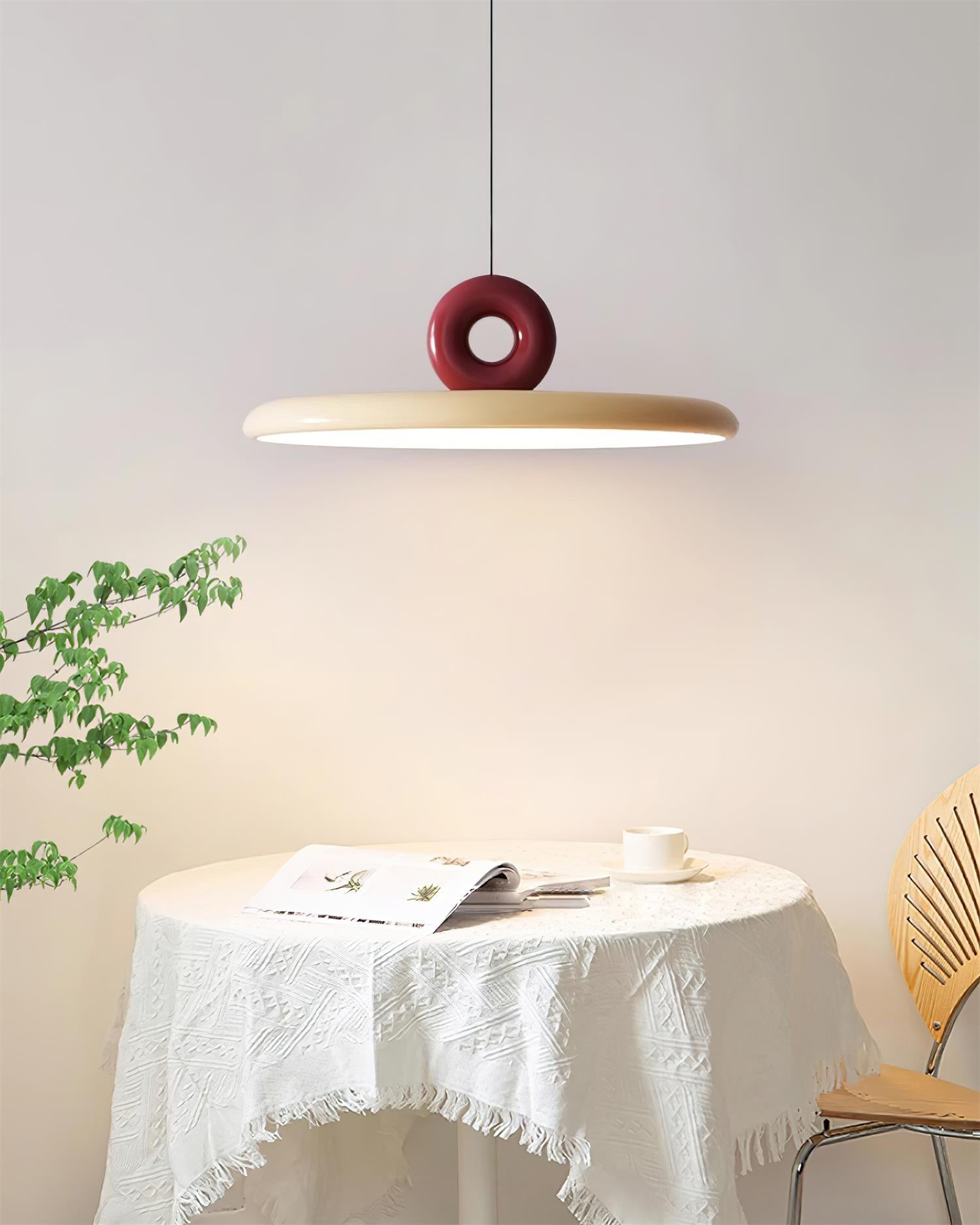 Cream Style Vertical Flying Saucer Pendant Lamp M167