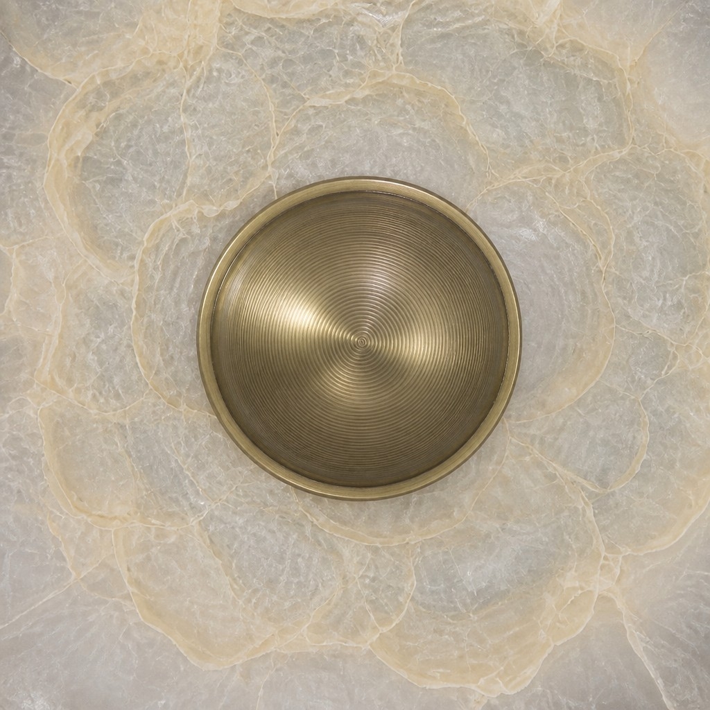 Shellure Nordic Shell Wall Lamp - Elegant Patterned Light for Living Room T2229