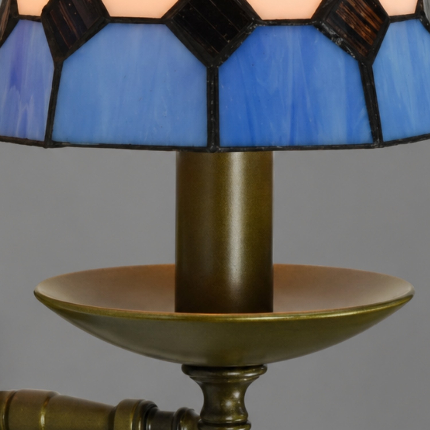 TF Tivanny Vintage Retro Stained Glass Wall Lamp for Bedrooms and Entryways T2226