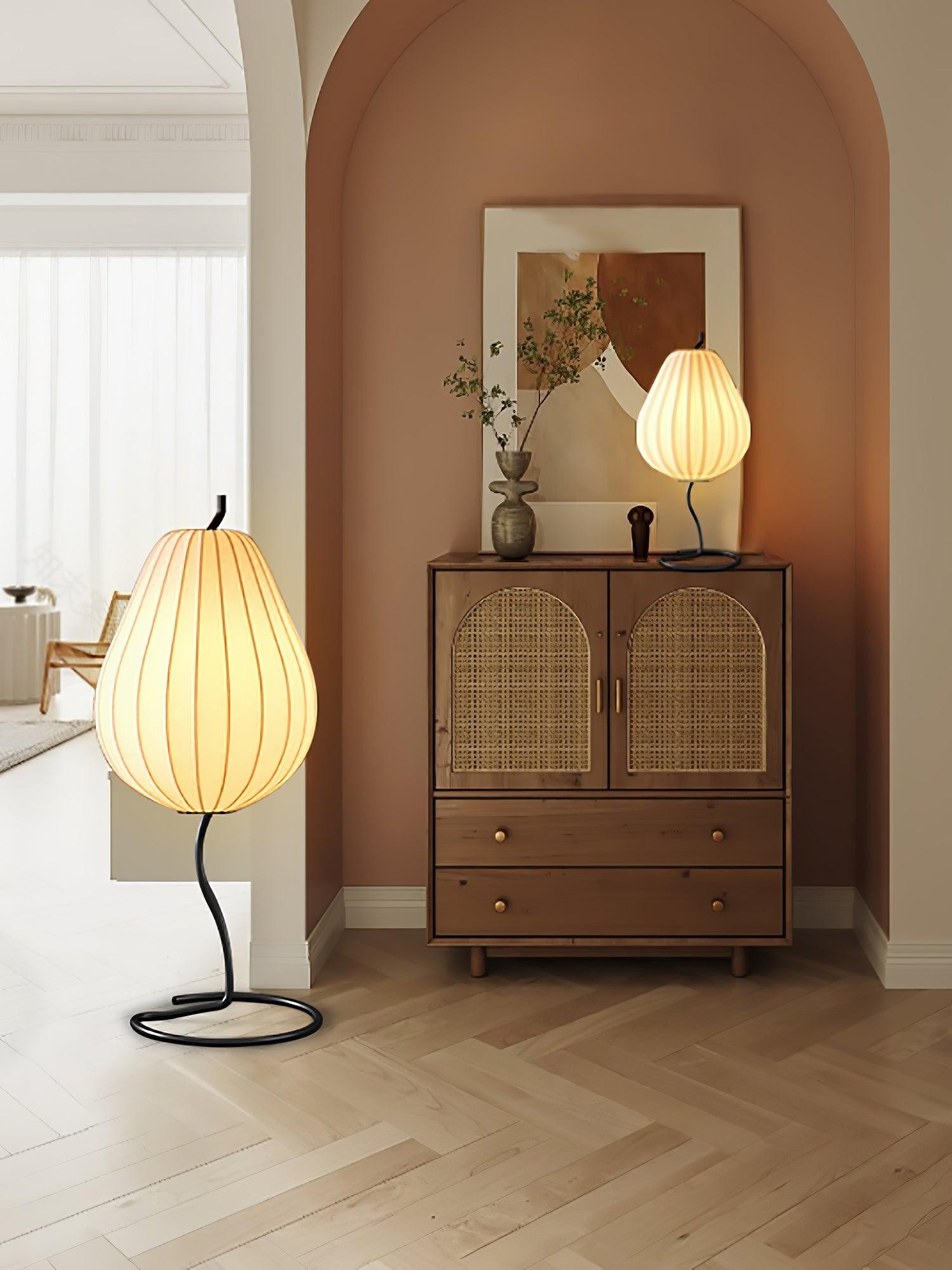 Pear-shaped Shite Floor Lamp Suitable For Living Room M519