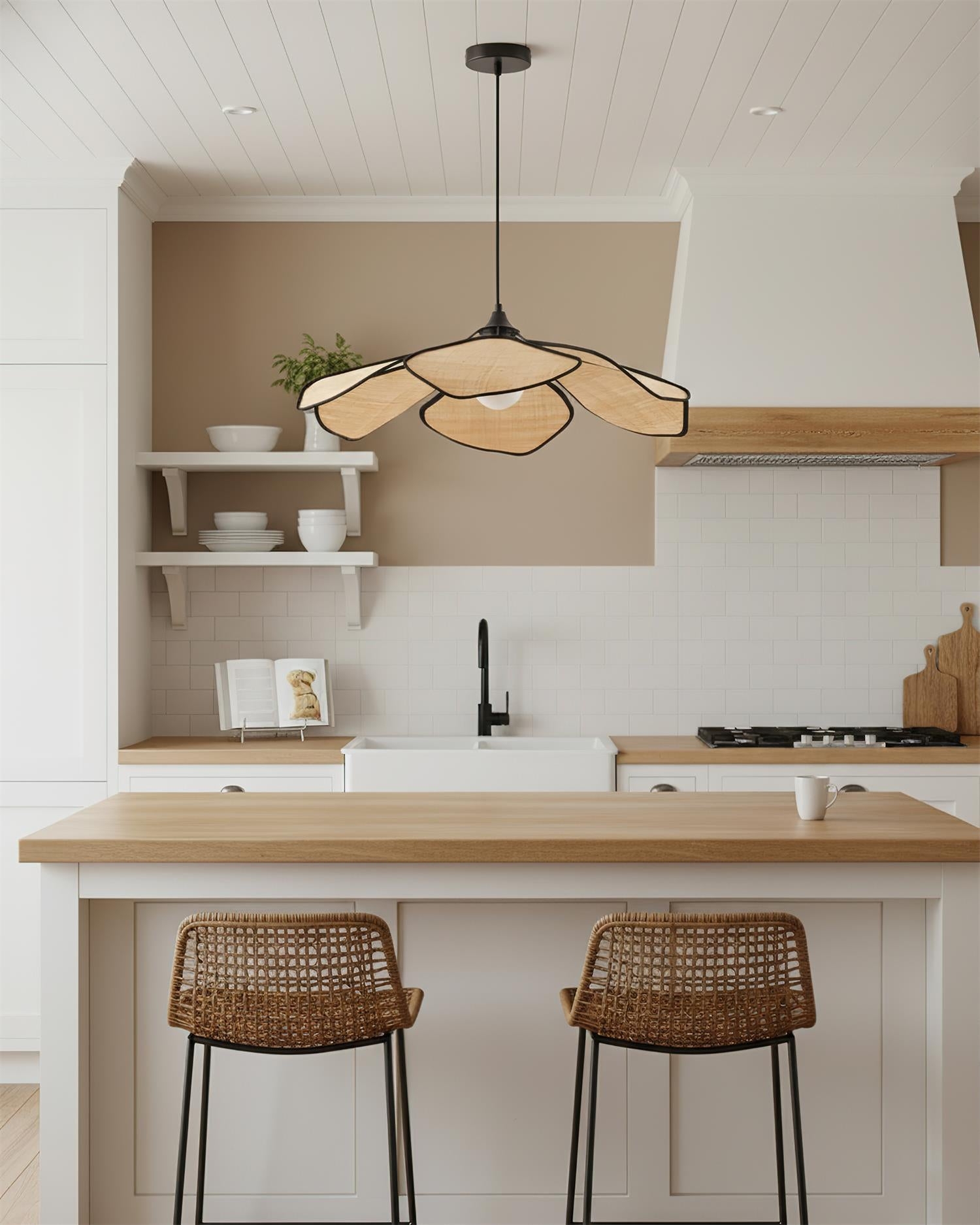 Raffia Petal Pendant Lamp T1475