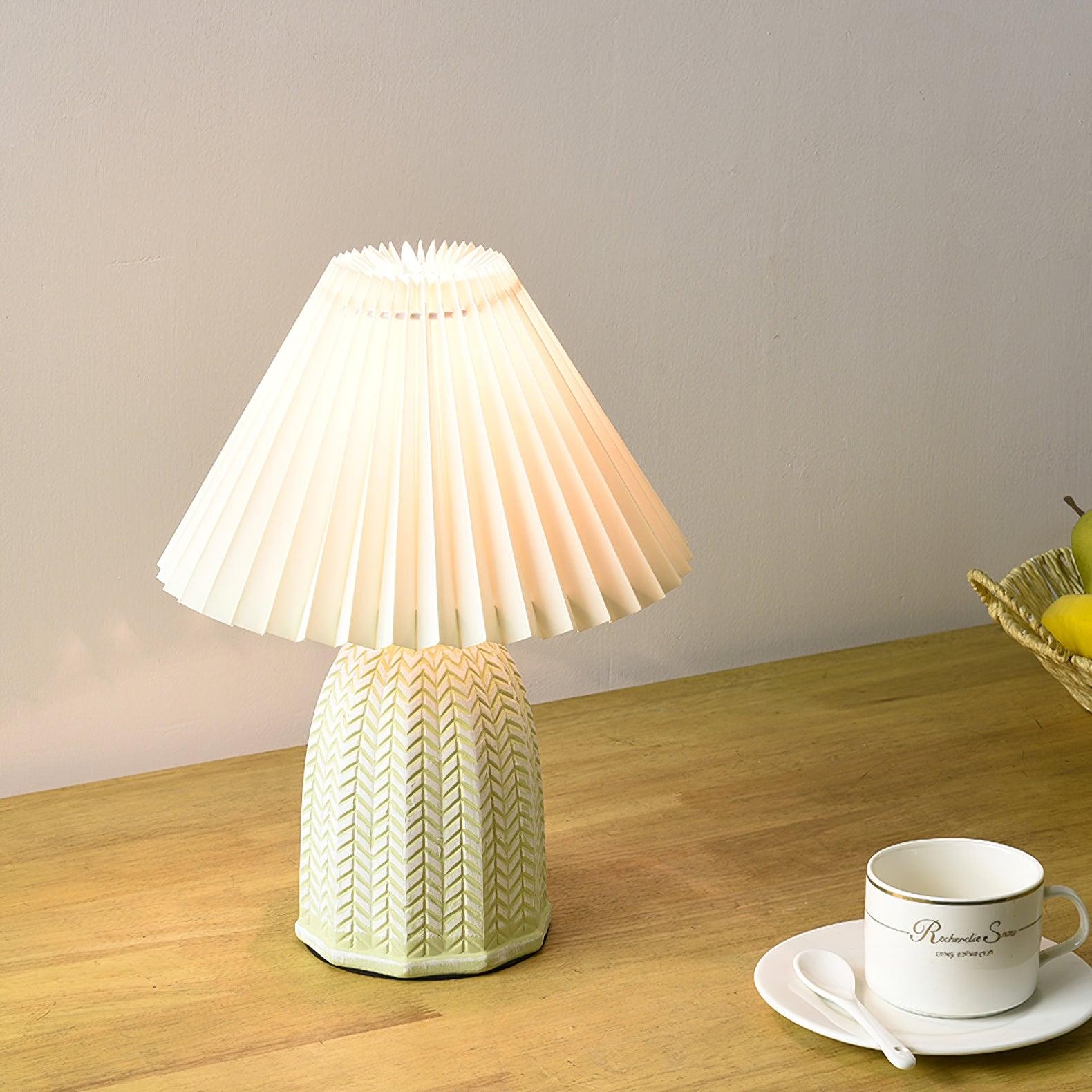 Vintage Pleated Table Lamp M206