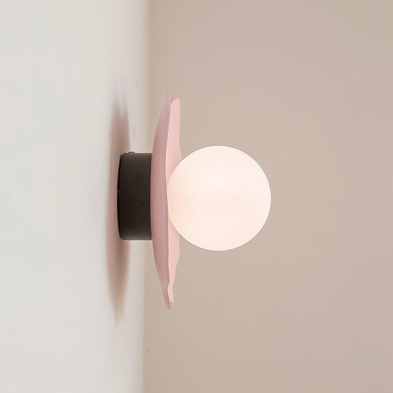 Nordic Flower Shape Wall Lamp M106