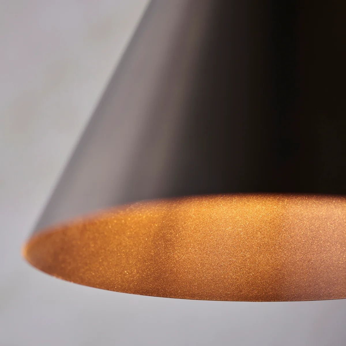 Oricone Pendant Light - Classic and Chic Design With Bronze or Brass Finish Perfect for Dining or Living Room T934
