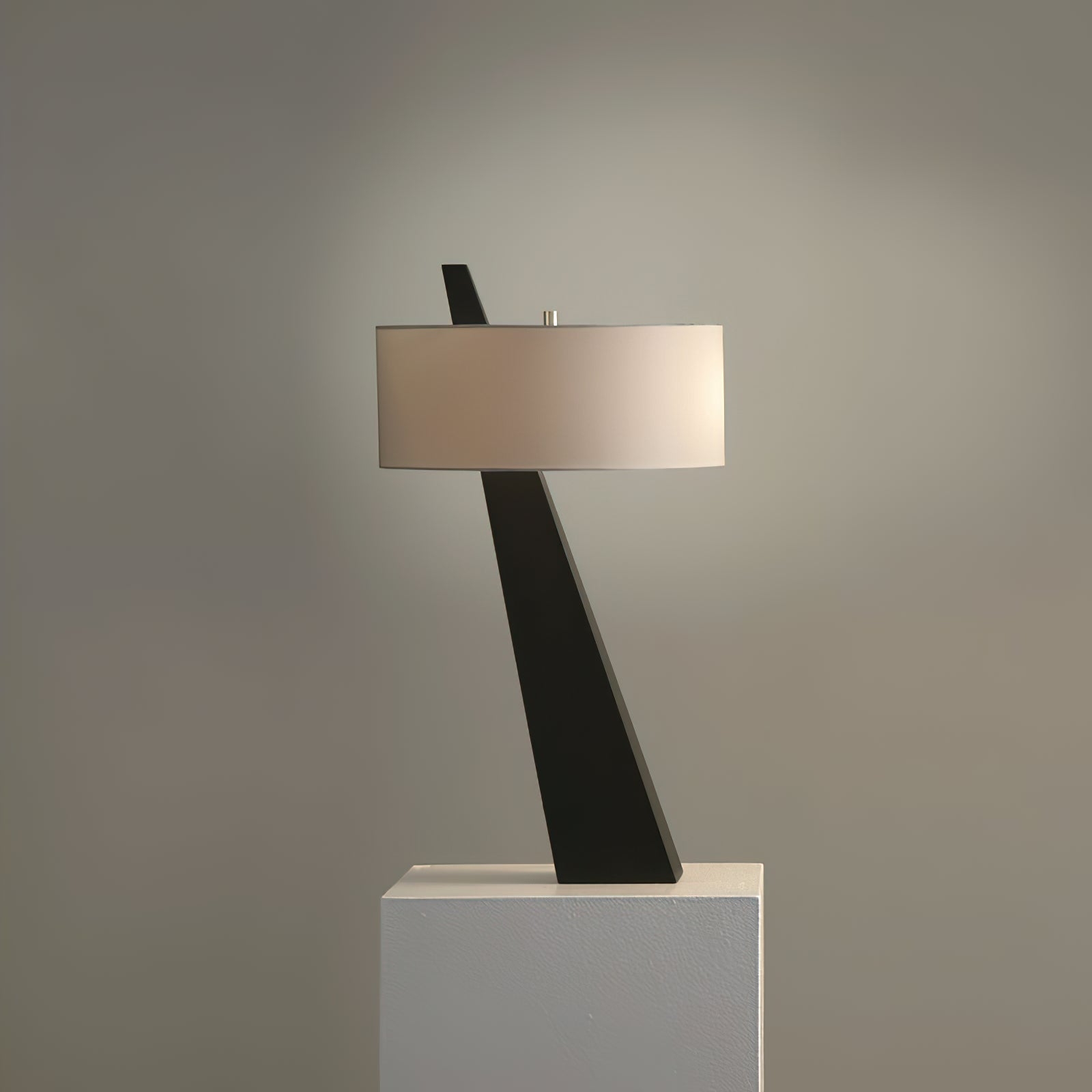 Jett Obelisk Table Lamp T1685