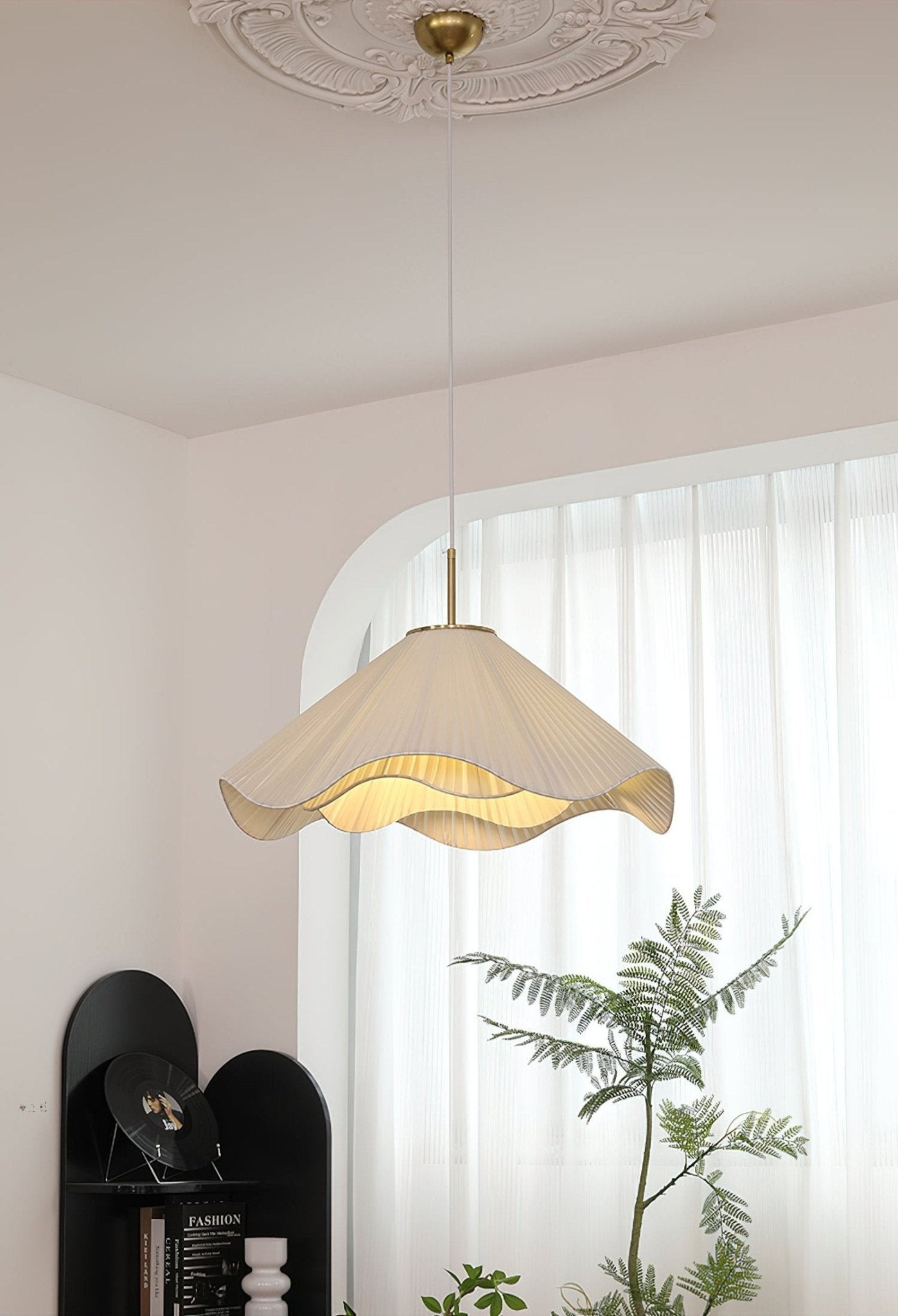Nordic Cream Style Floral Pendant Lamp M458