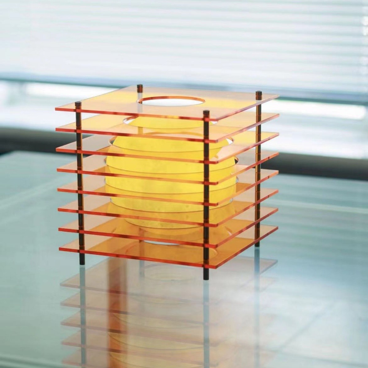 Geometric Moon Cube Lamp – Atmospheric luminous sphere S252