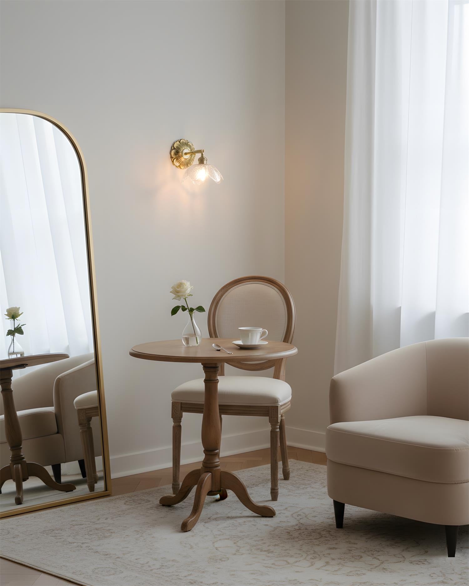Nacre Petal Wall Lamp T1550