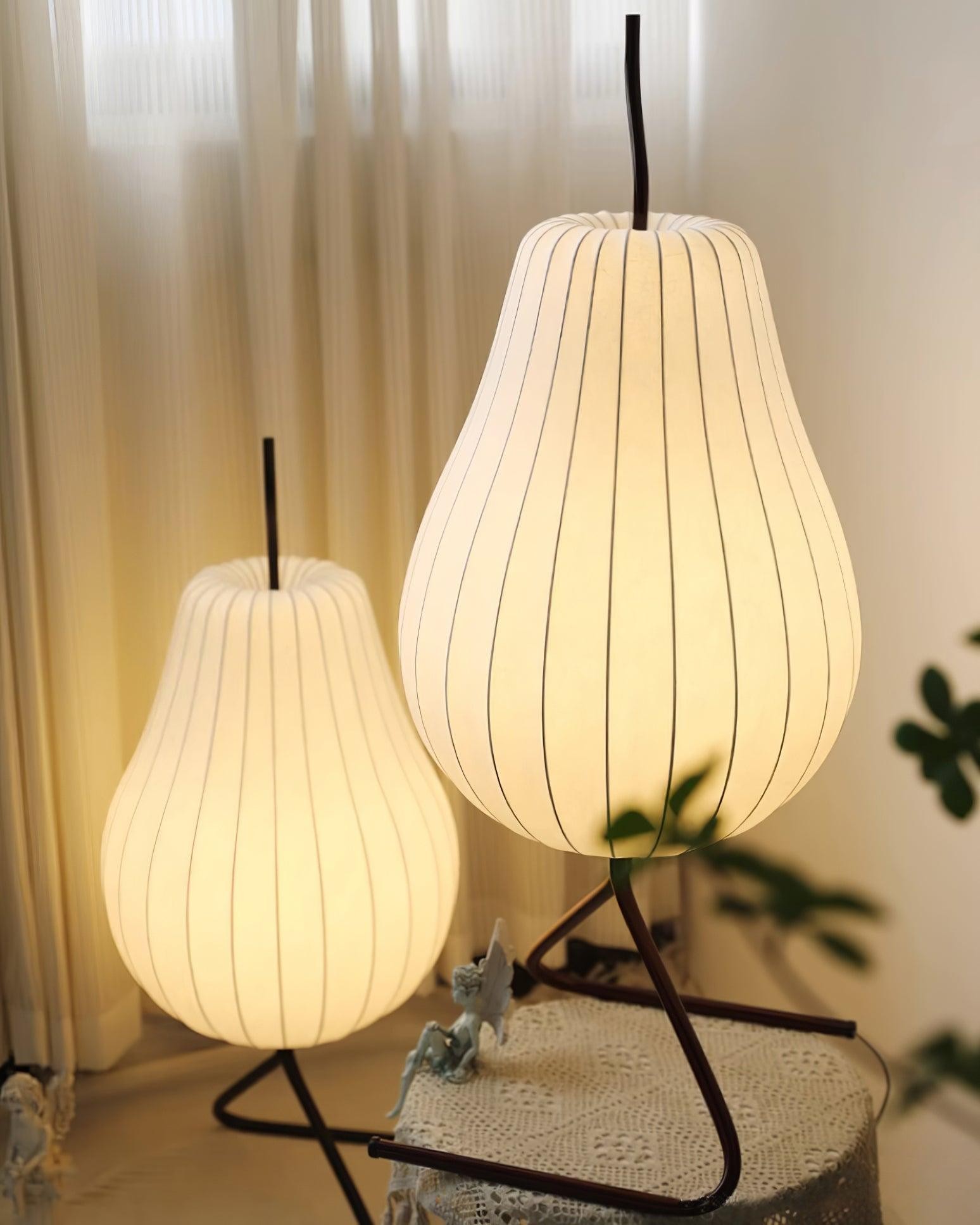Pear-shaped Shite Floor Lamp Suitable For Living Room M519