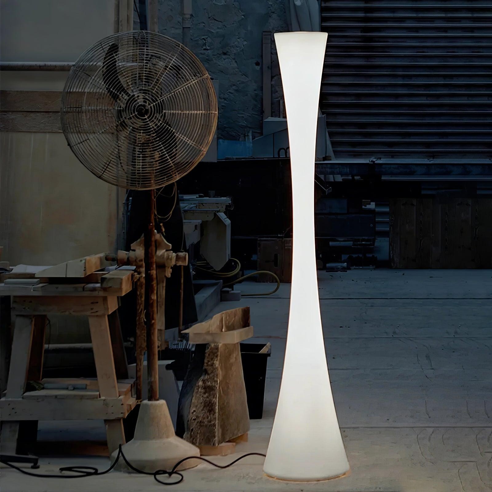 Romantic Simple White Column Floor Lamp G06
