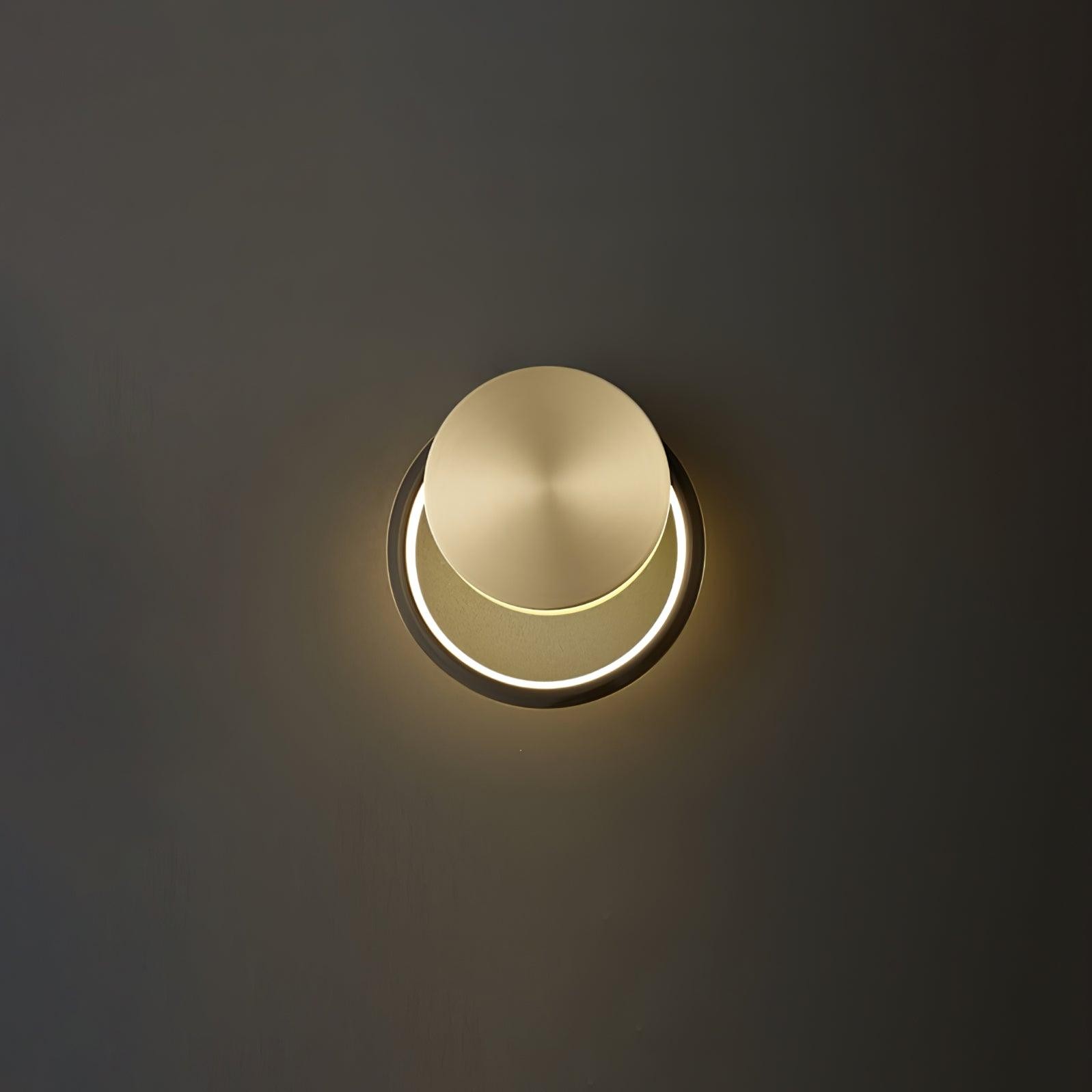 Minimalist Creative Simple Brass Round LED Wall Light M323