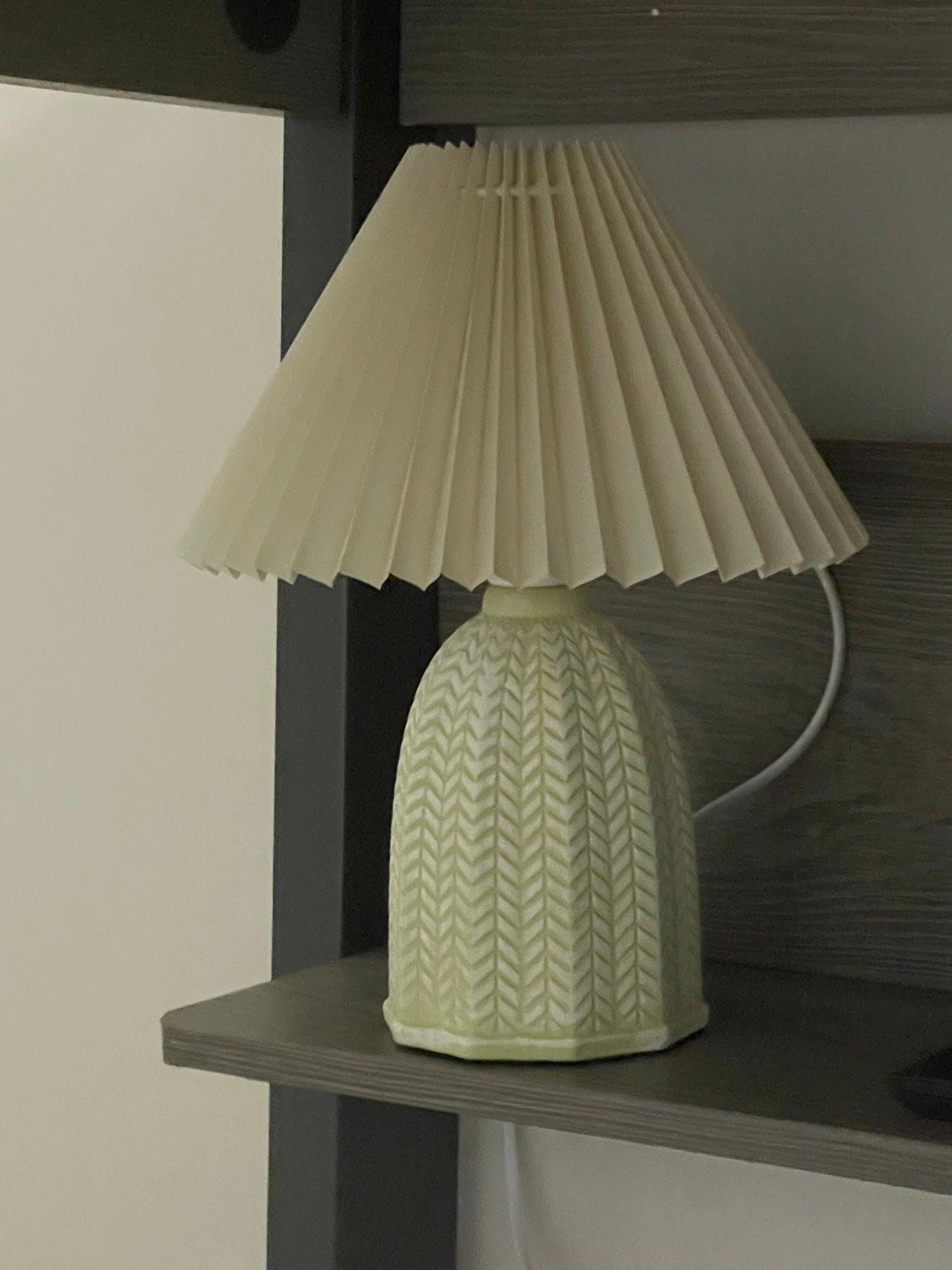 Vintage Pleated Table Lamp M206