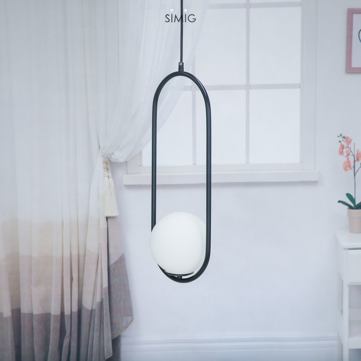 Halozen Pendant Lamp - Elegant Metal and Glass Pendant for Living Room