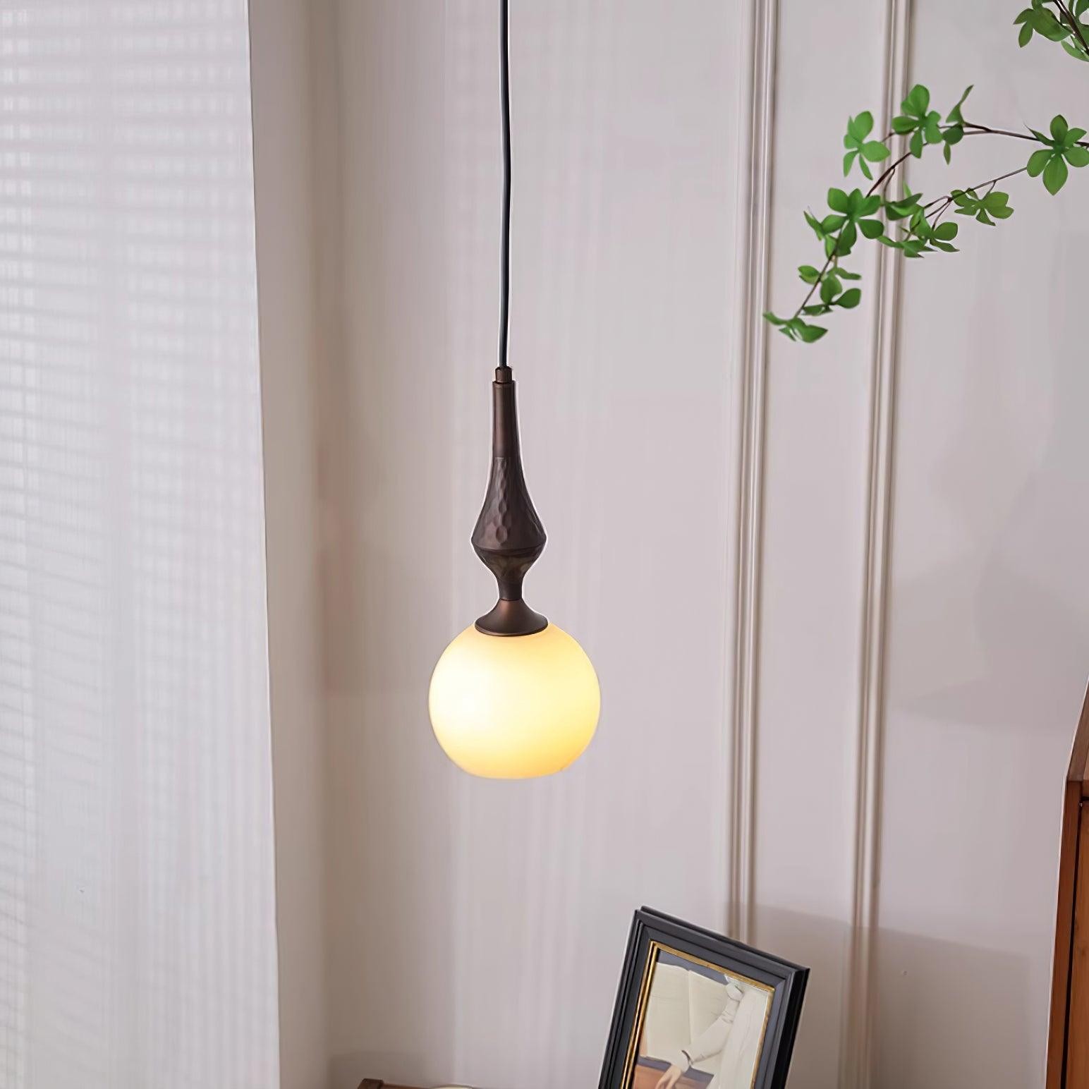 Modern Simple Cream Smooth Small Pendant Lamp M163