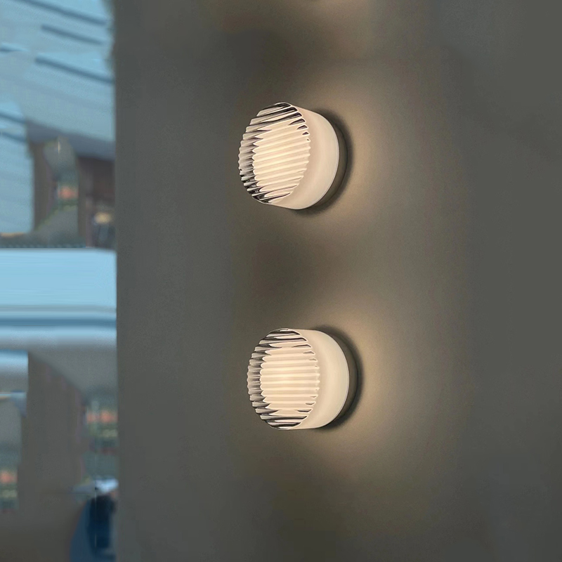 Modern Indoor/Outdoor LED Wall Lamp M36