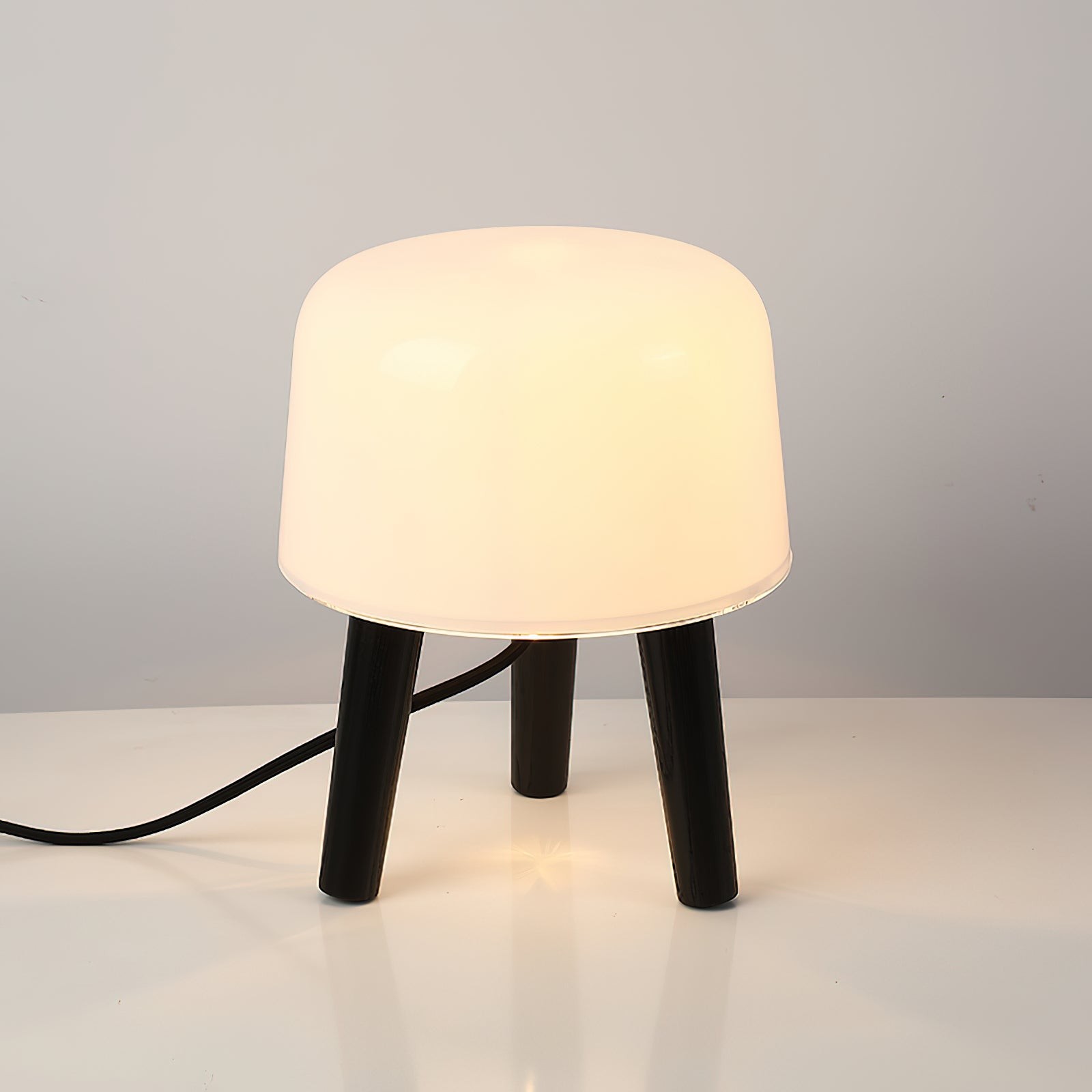 Nordic Wood Decorative Glass Table Lamp For Bedroom M255